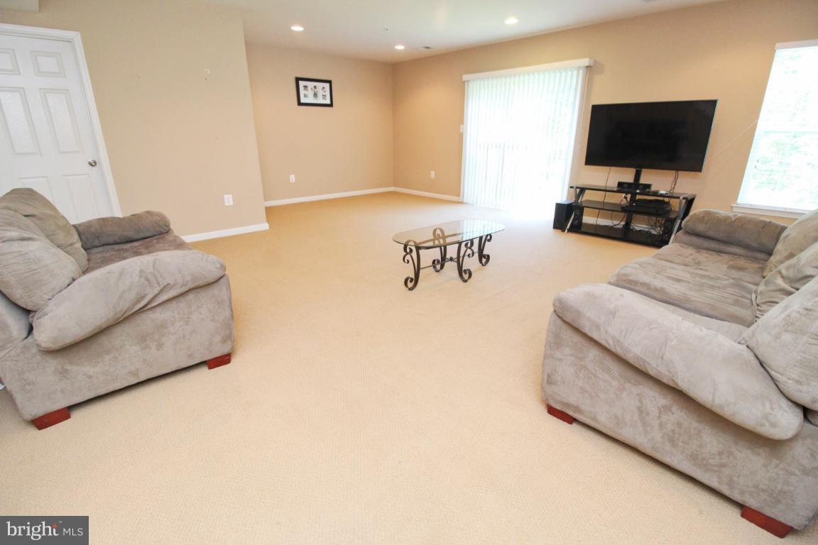 THE CRESCENT AT CHERRY LANE - Residential