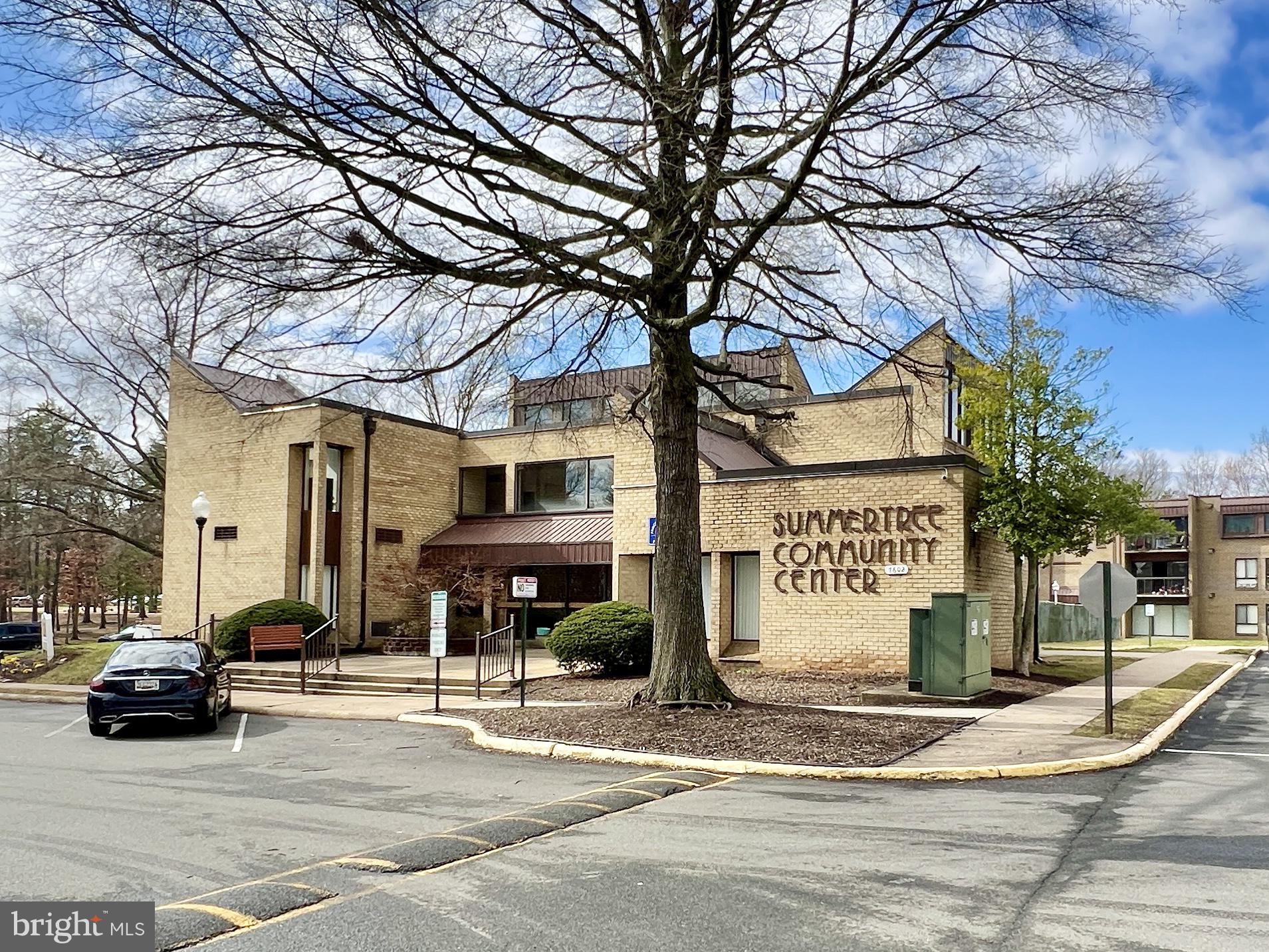 SUMMERTREE CONDO APTS - Residential