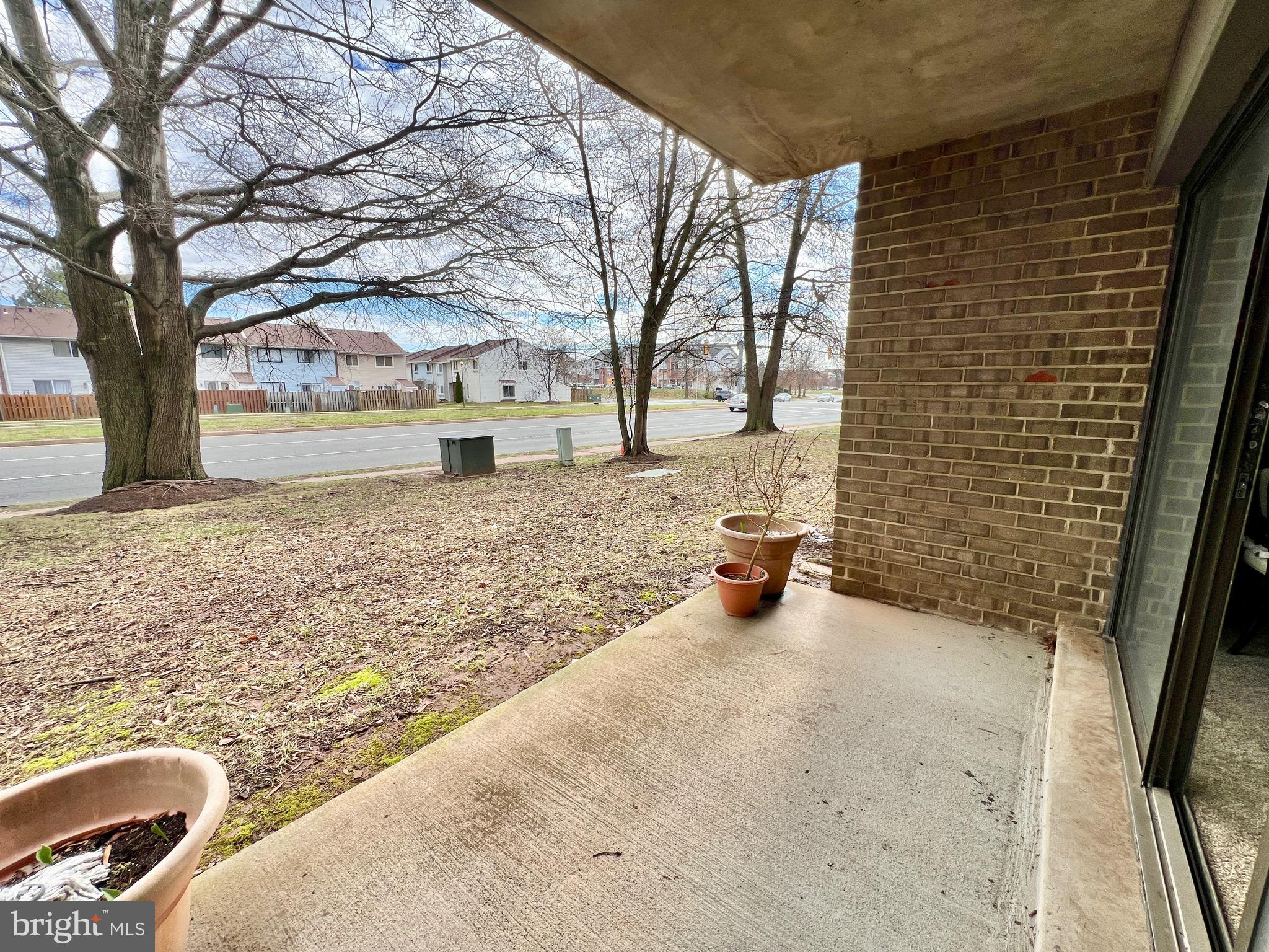 SUMMERTREE CONDO APTS - Residential