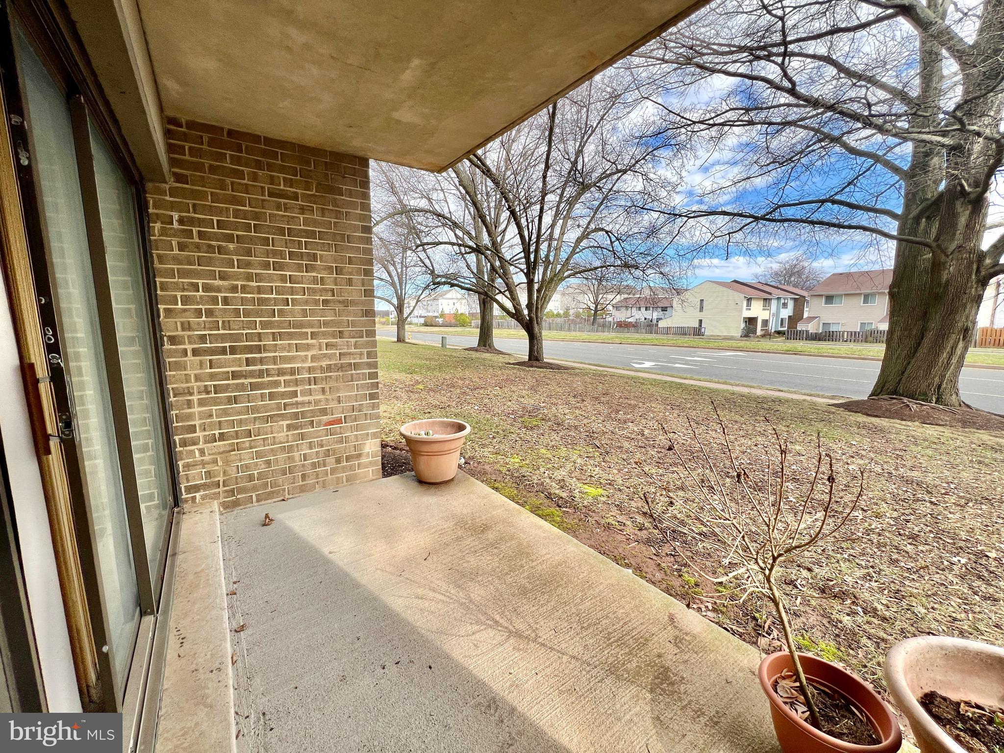 SUMMERTREE CONDO APTS - Residential