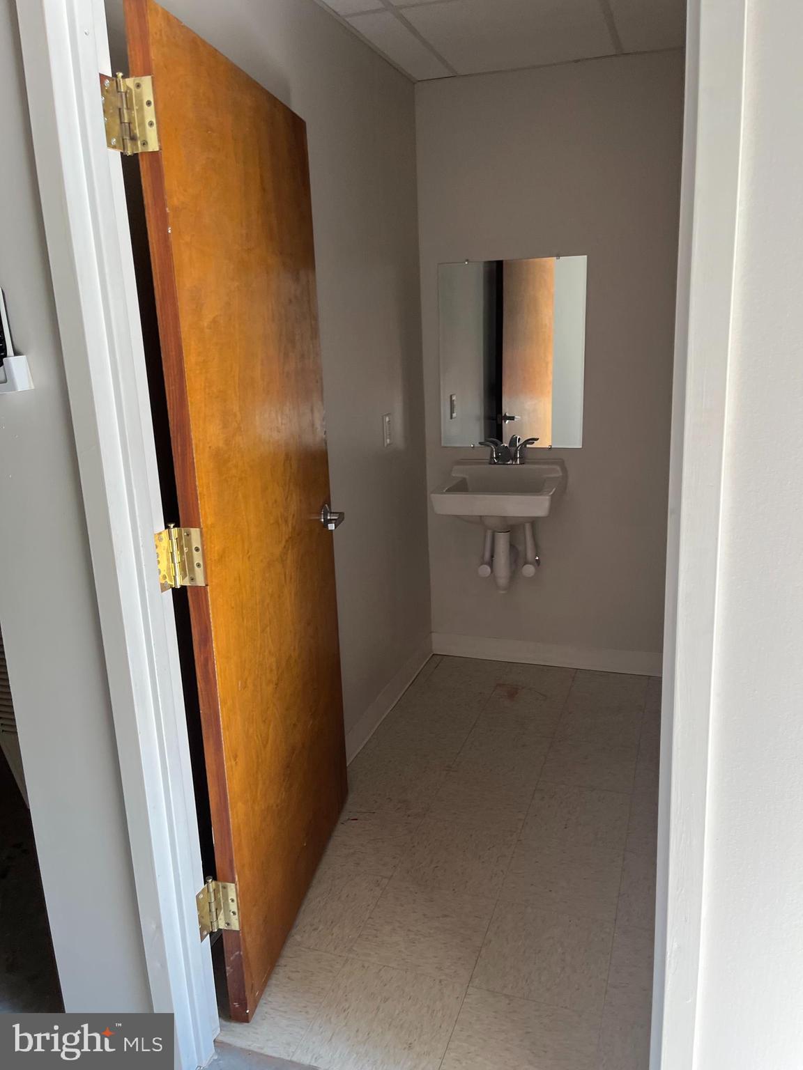 312 N QUEEN STREET 1A