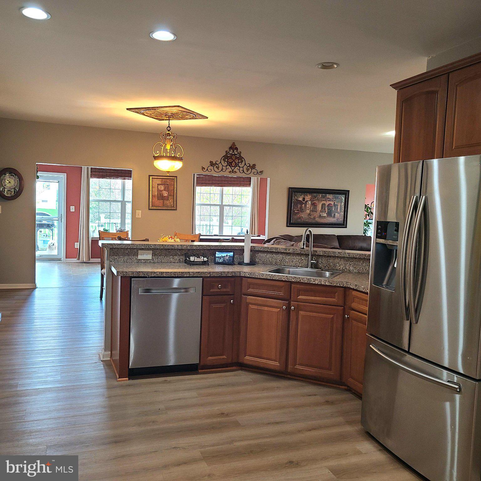 FOUR SEASONS AT SILVER MAPLE - Residential