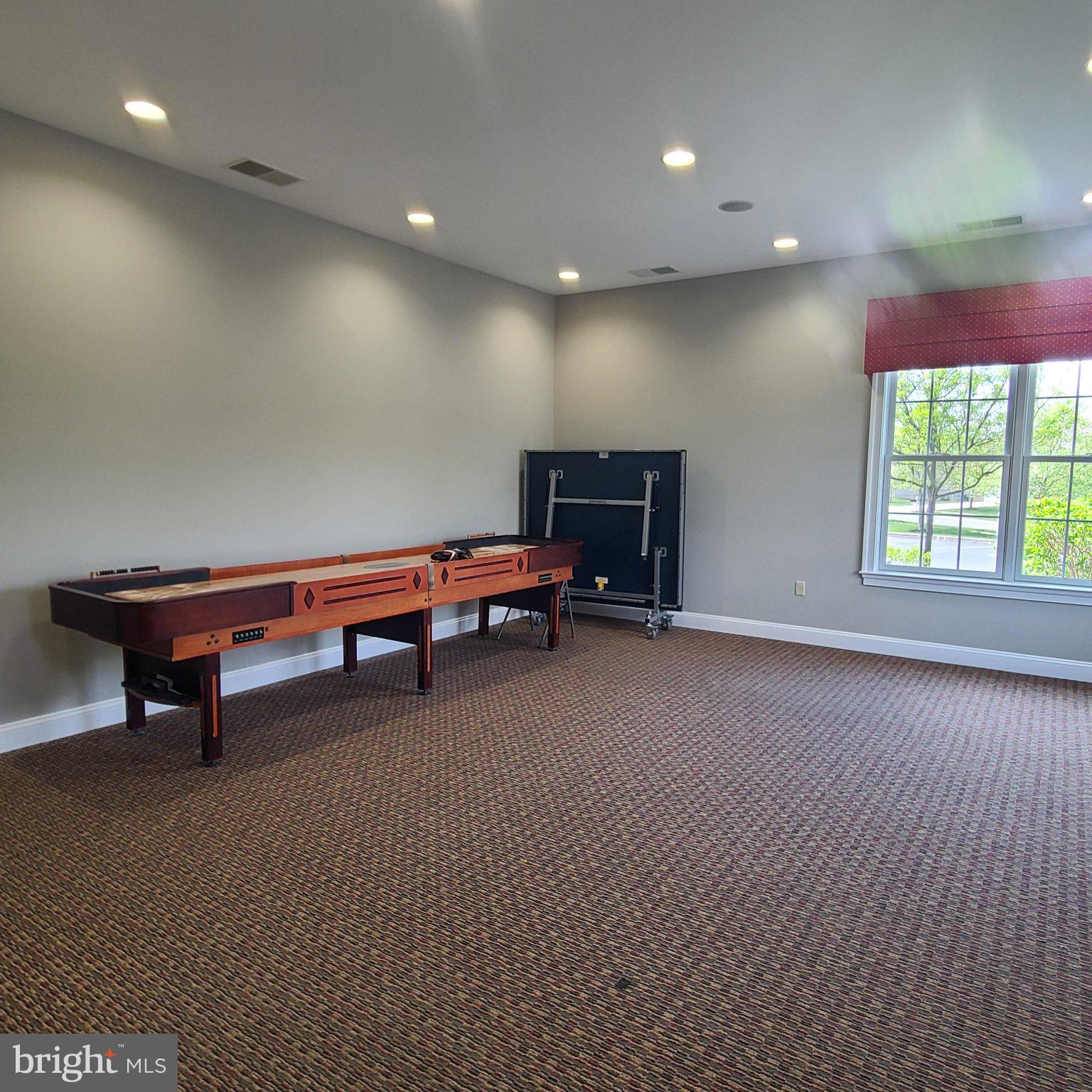 FOUR SEASONS AT SILVER MAPLE - Residential