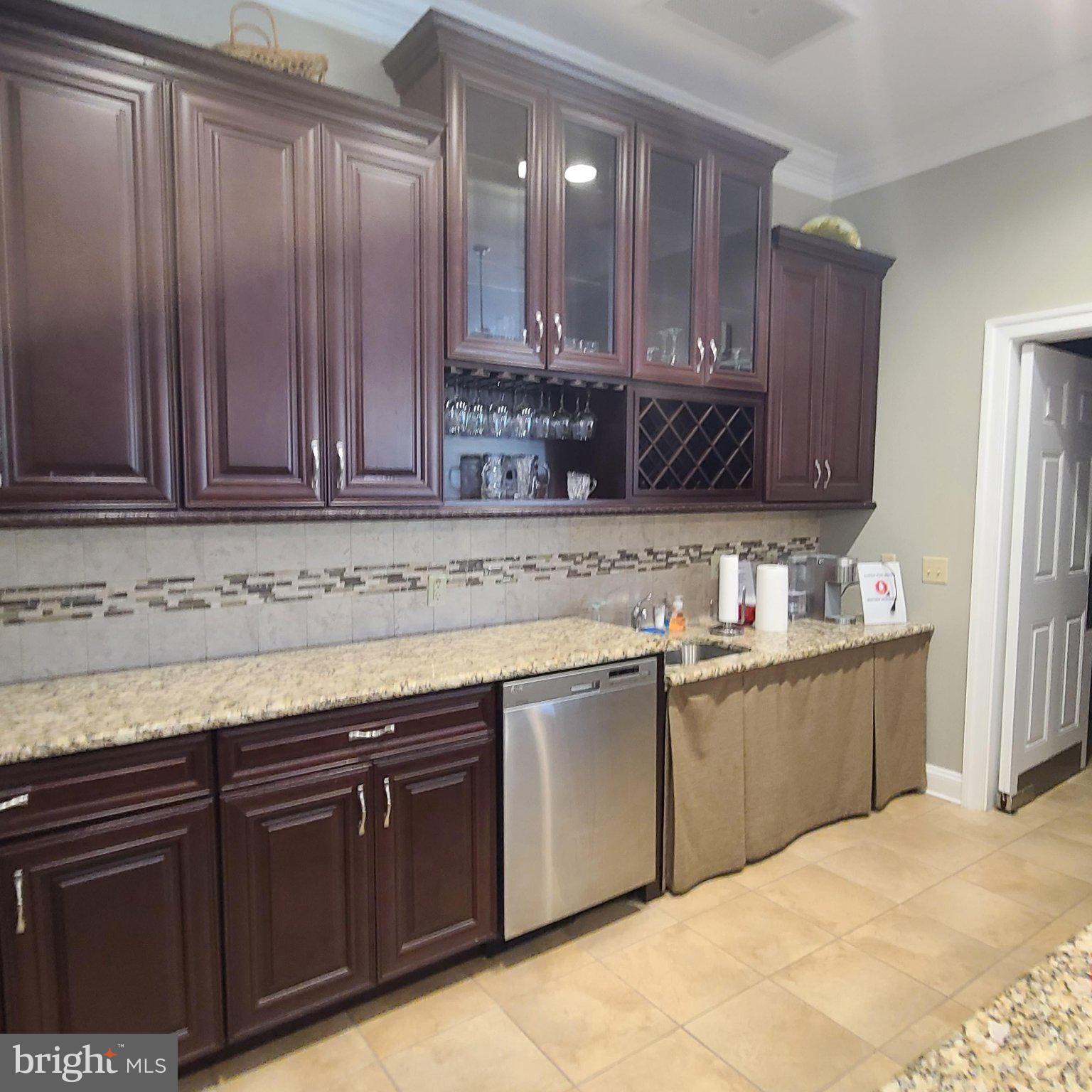 FOUR SEASONS AT SILVER MAPLE - Residential