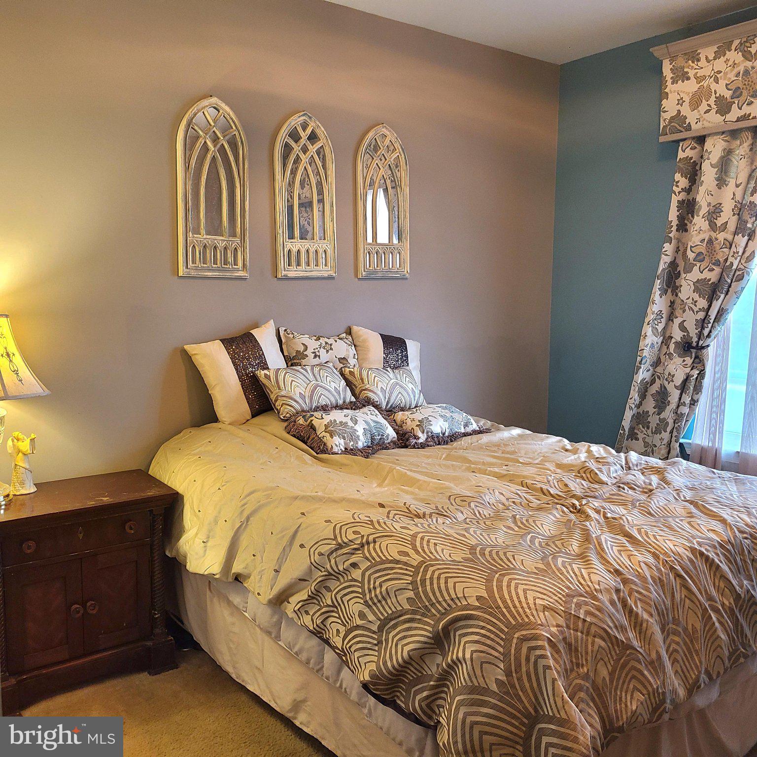 FOUR SEASONS AT SILVER MAPLE - Residential