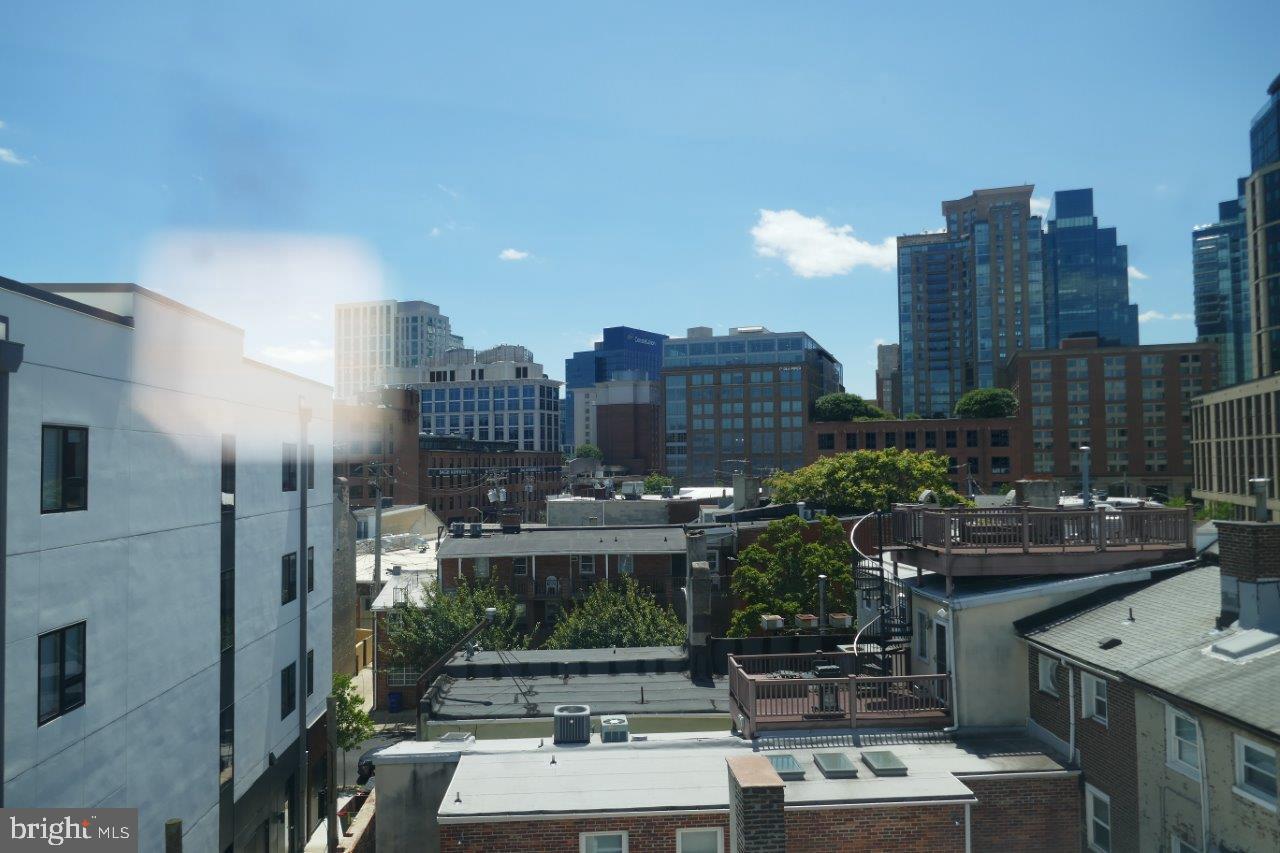 LITTLE ITALY - Residential