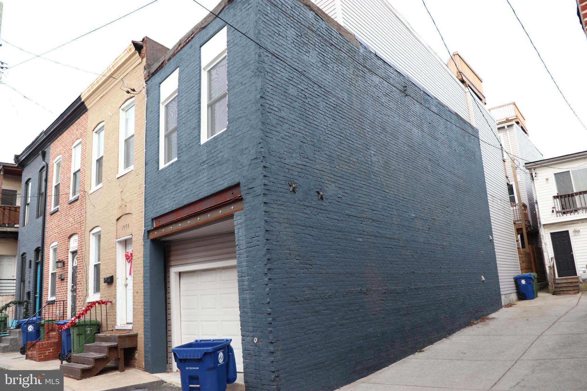 1707 MARSHALL STREET