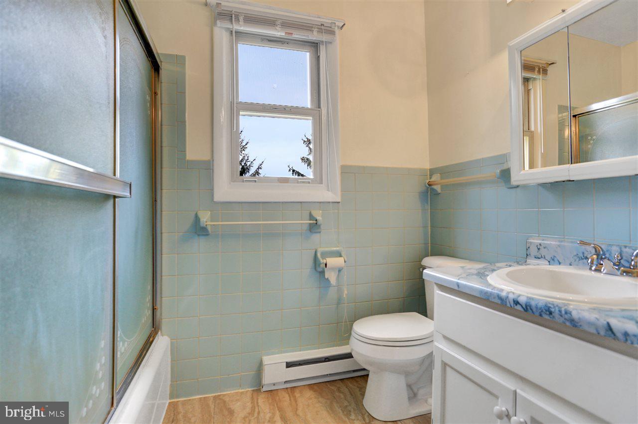 ADAMSVILLE - Residential