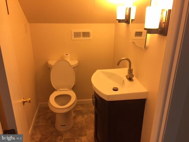 EAST PETERSBURG - Residential