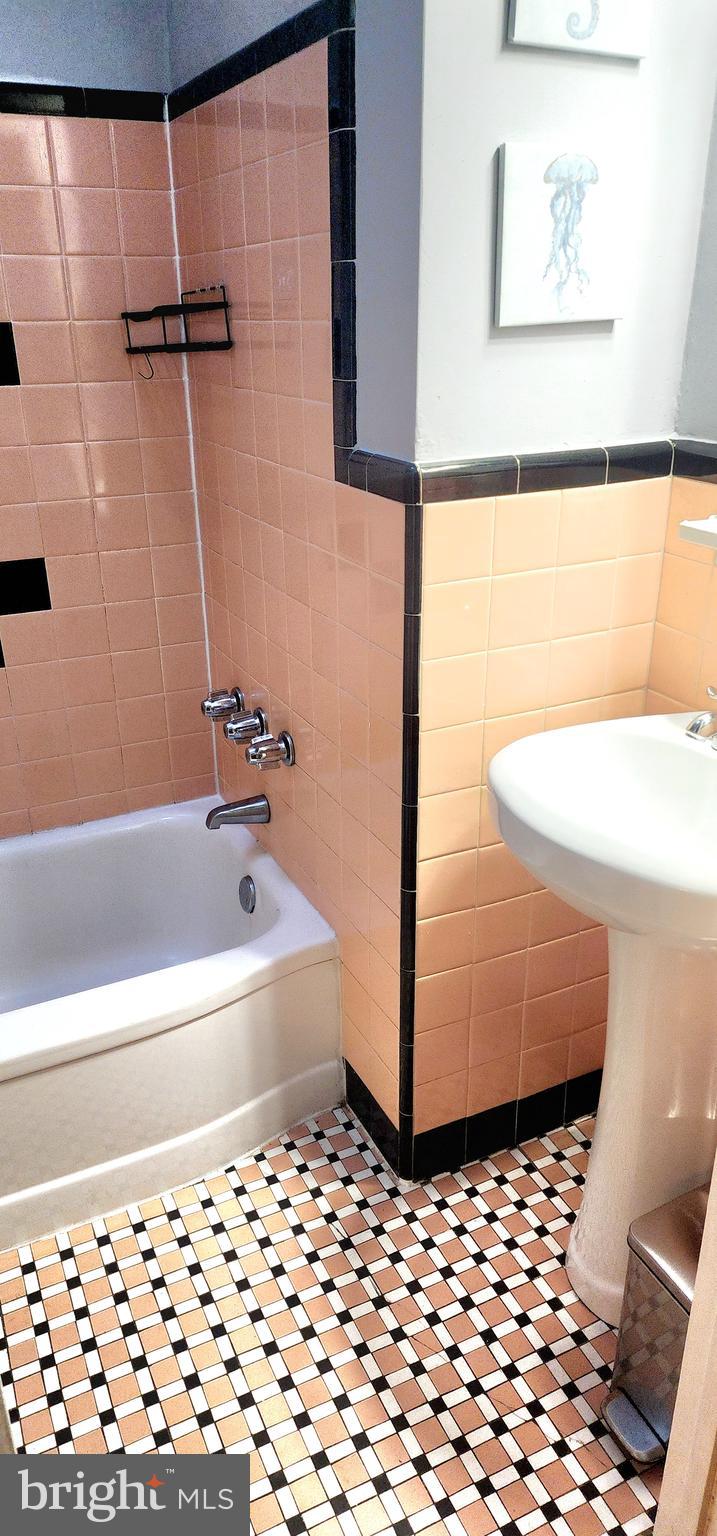 MAYFAIR - Residential