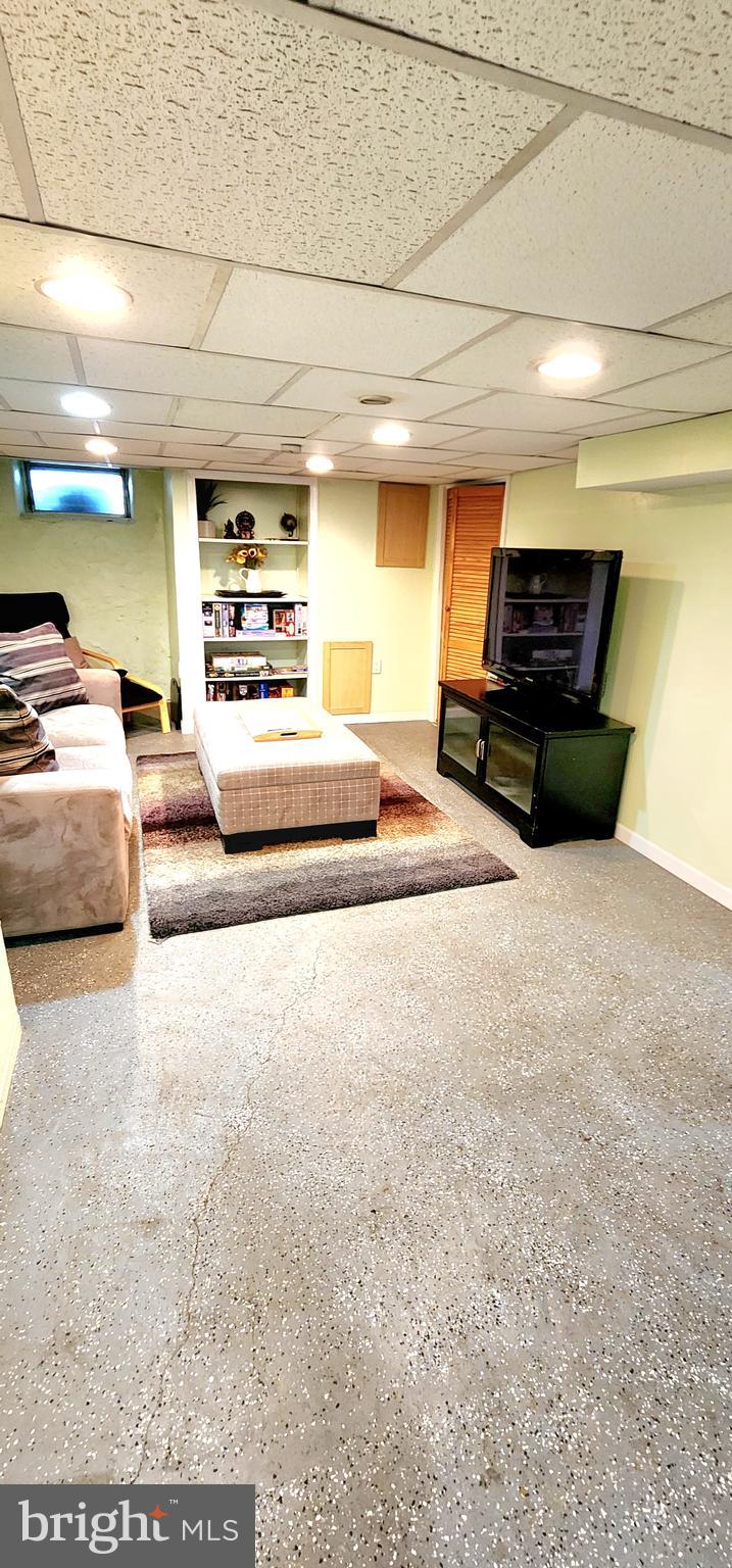 MAYFAIR - Residential