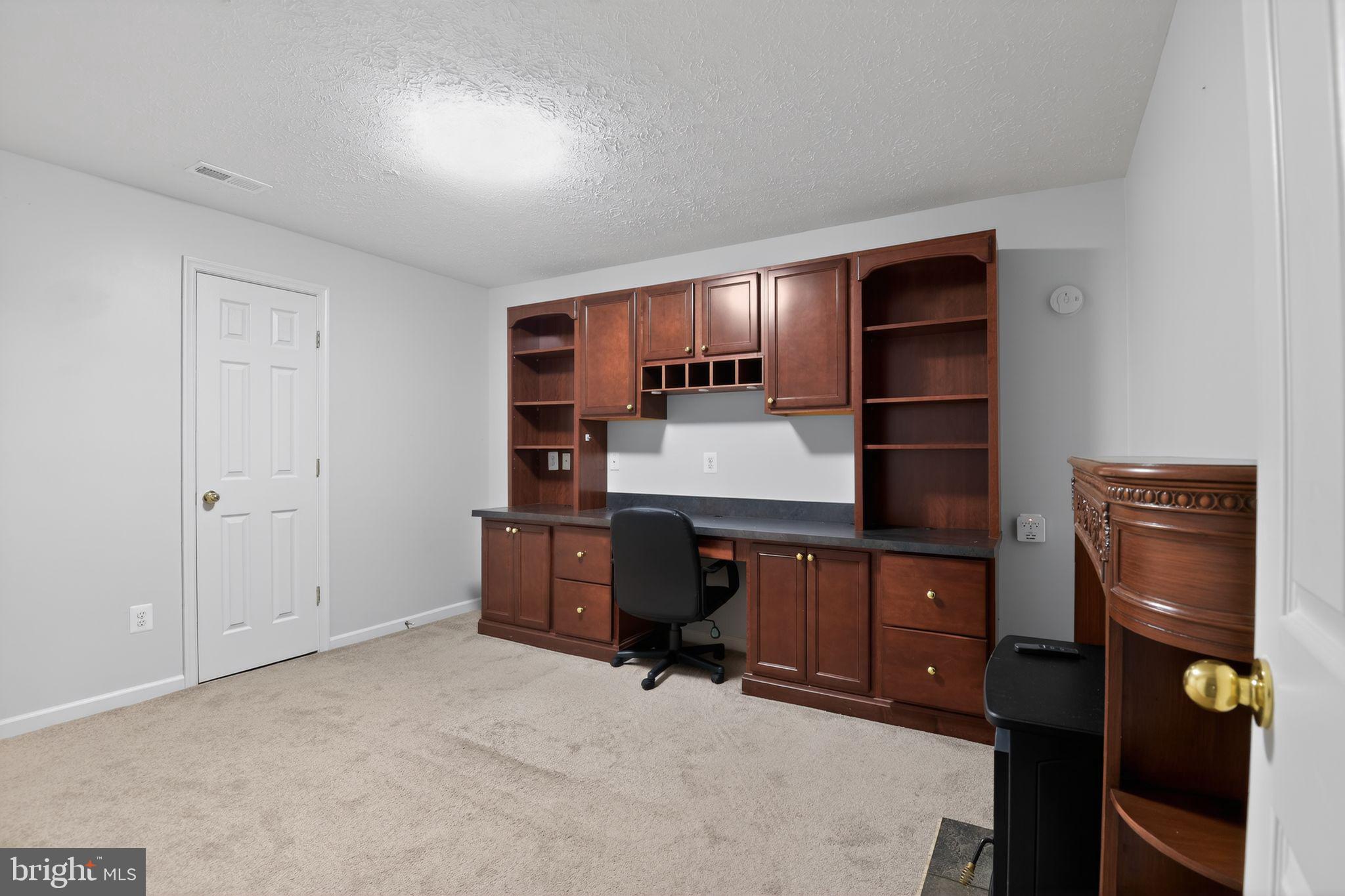 TOWNSEND VILLAGE IL - Residential