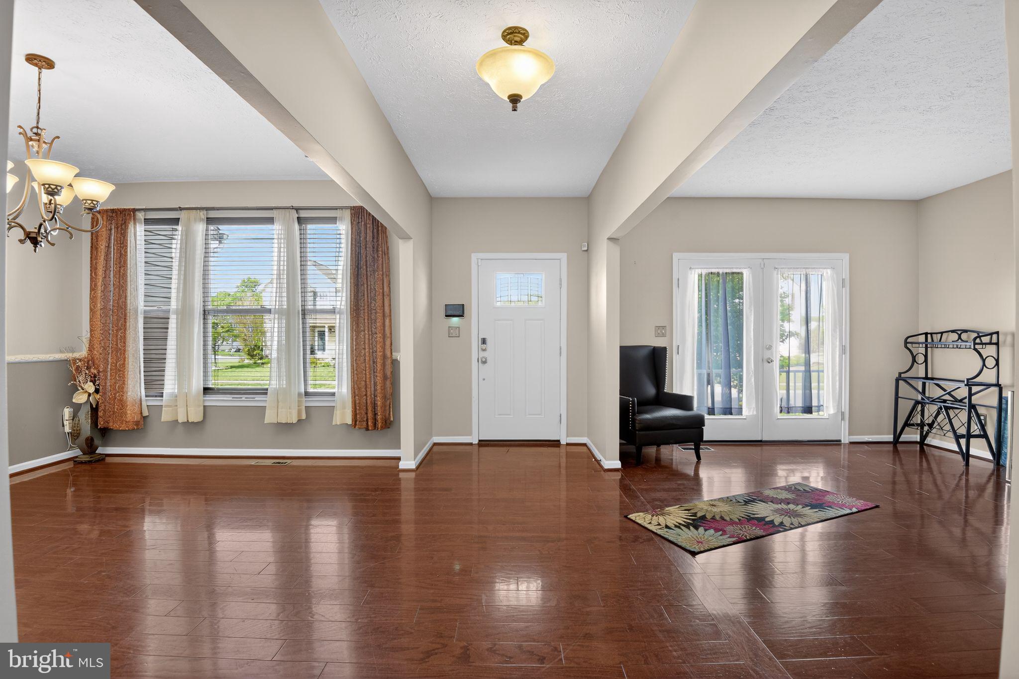 TOWNSEND VILLAGE IL - Residential