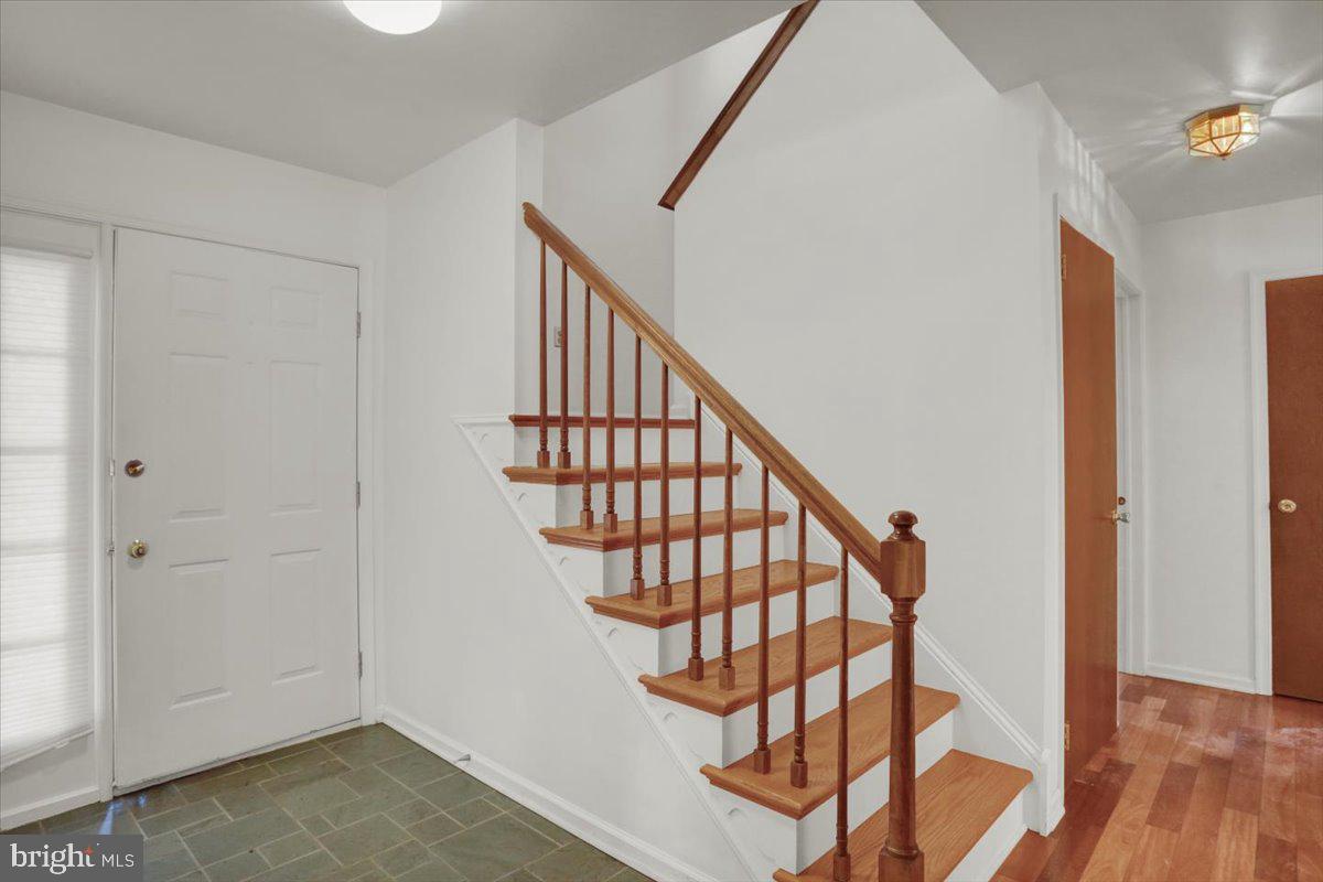 MERLIN HILLS - Residential