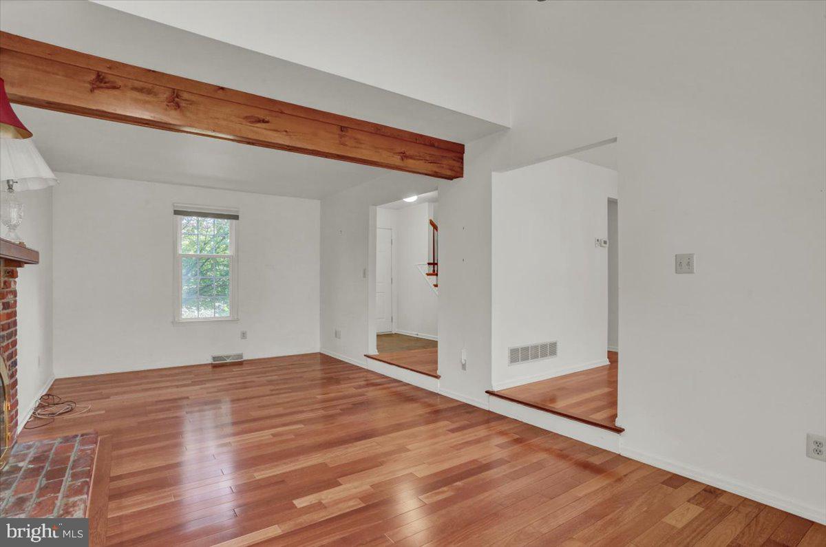 MERLIN HILLS - Residential