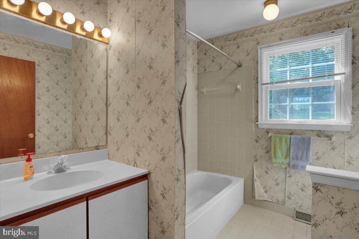 MERLIN HILLS - Residential