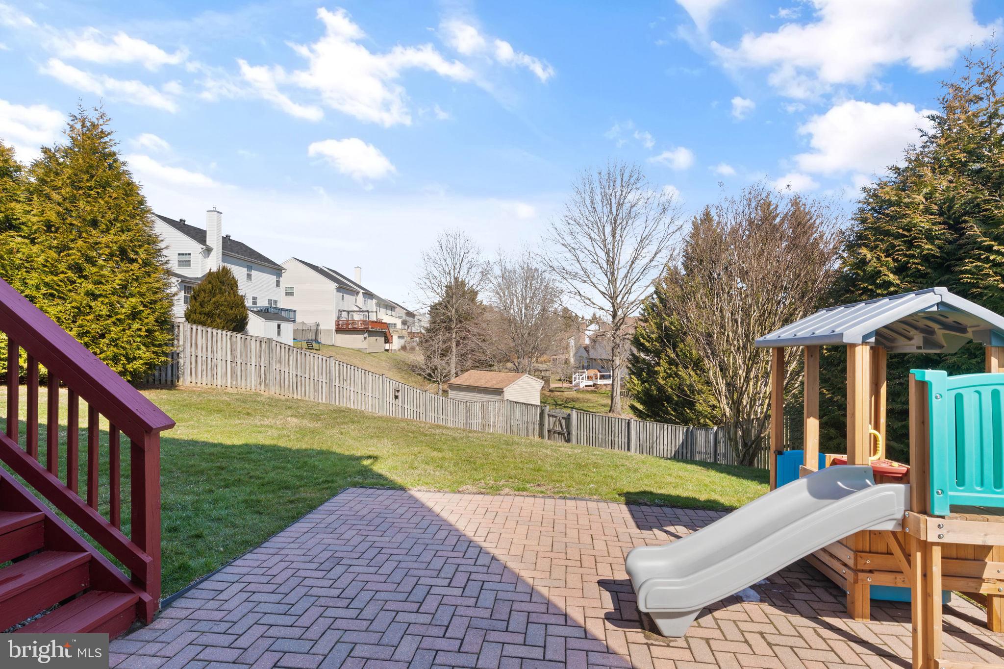 VILLAGE OF BYNUM RUN - Residential