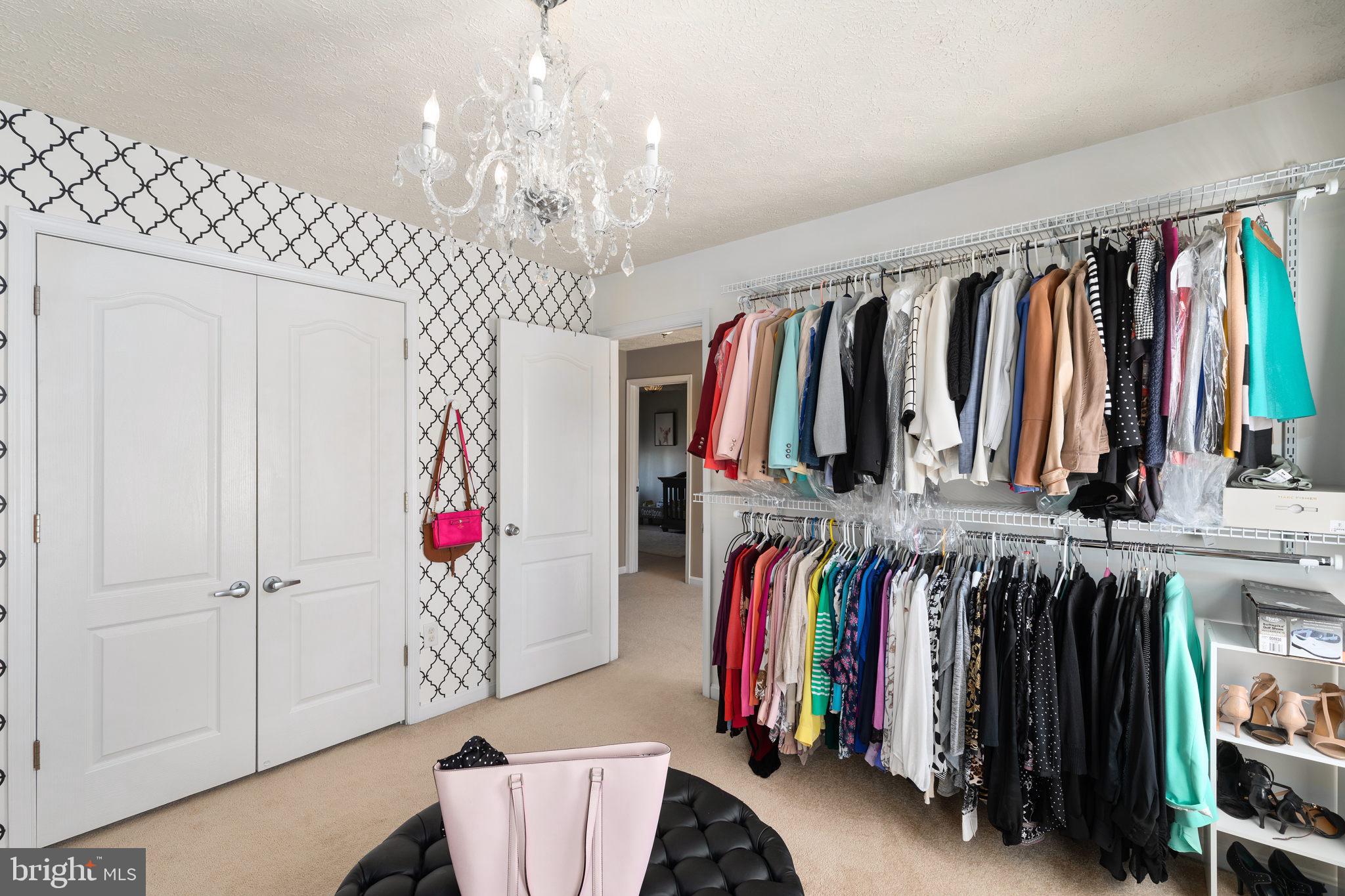 VILLAGE OF BYNUM RUN - Residential