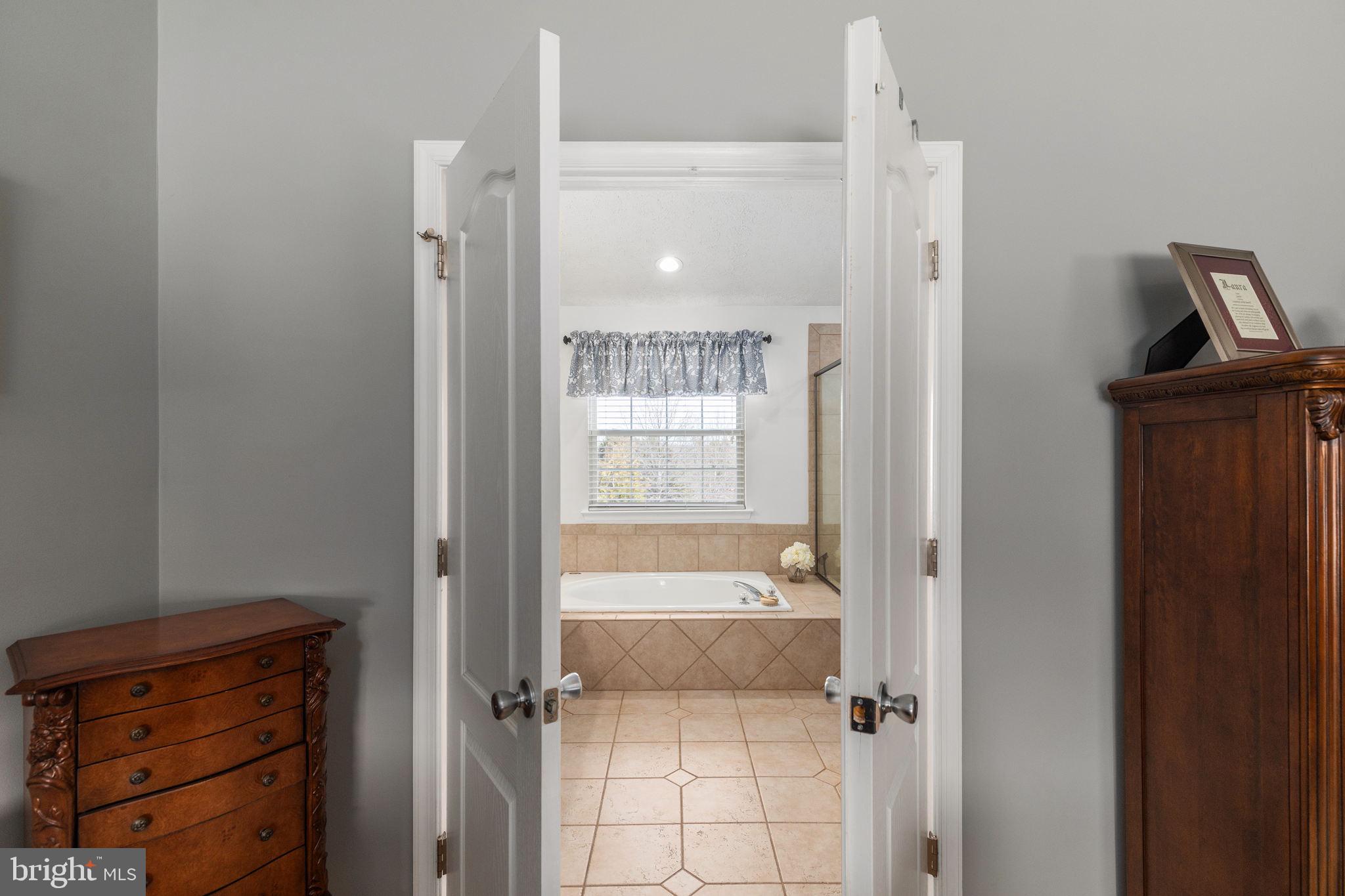 VILLAGE OF BYNUM RUN - Residential