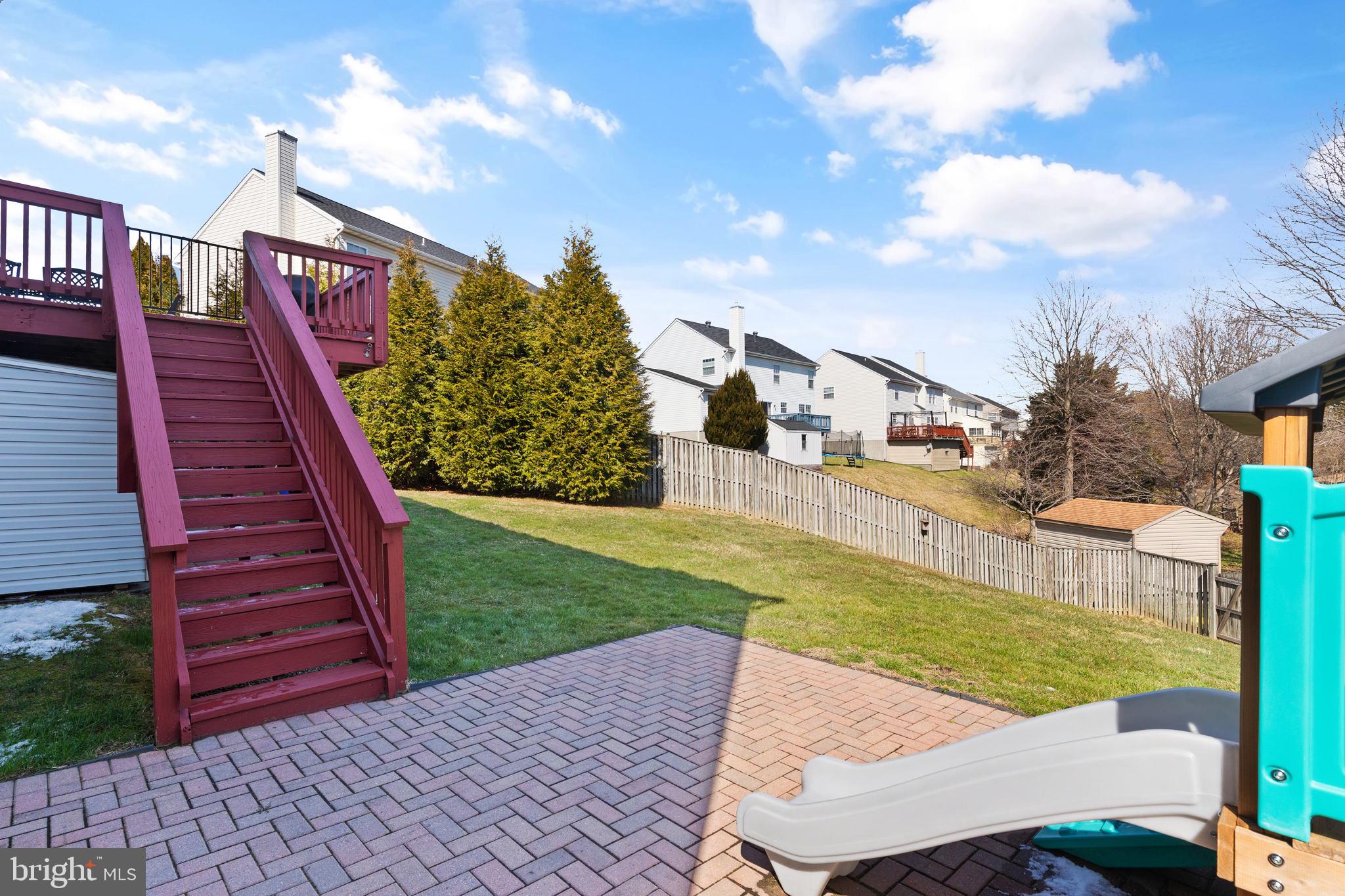 VILLAGE OF BYNUM RUN - Residential