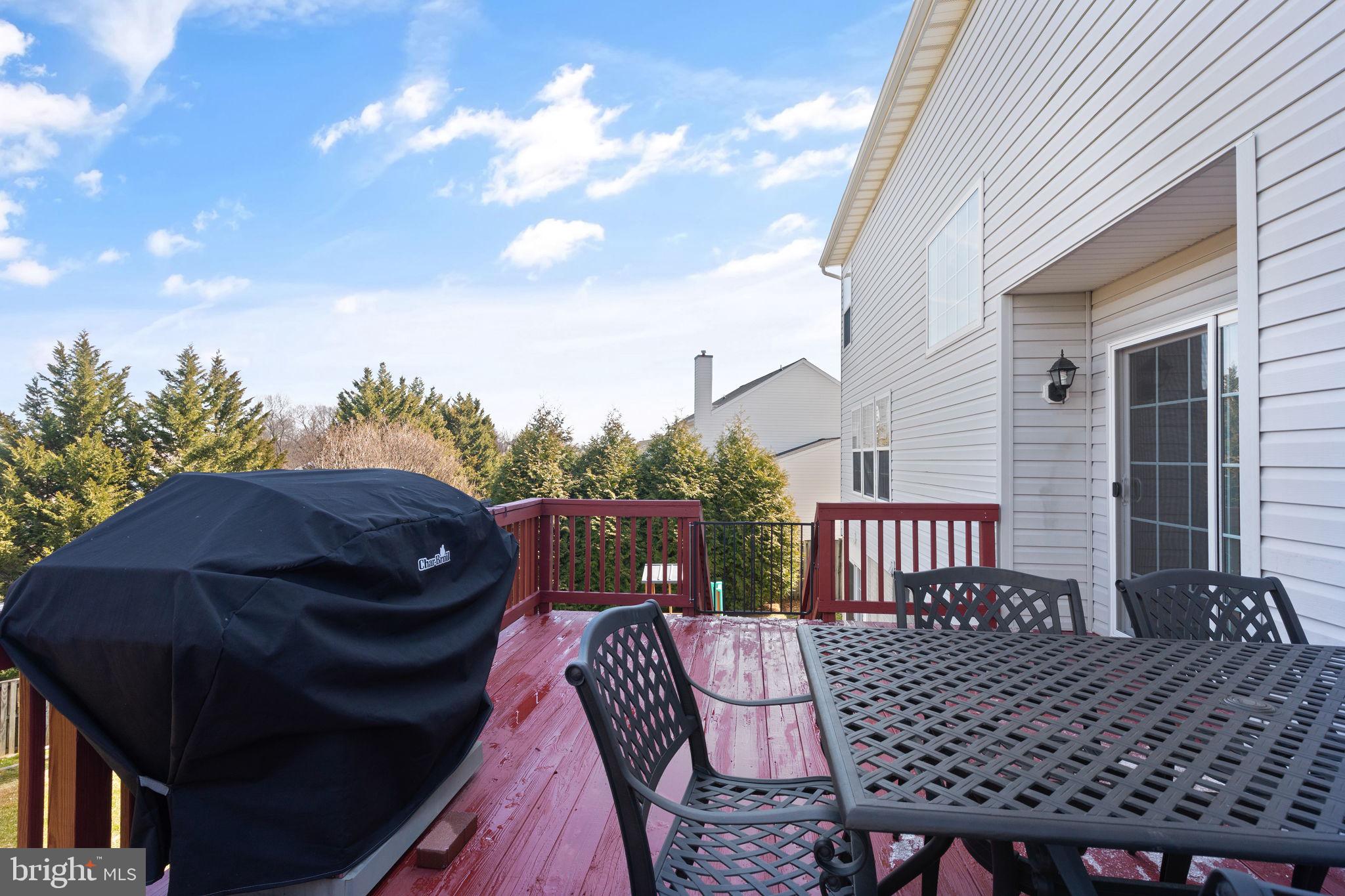 VILLAGE OF BYNUM RUN - Residential