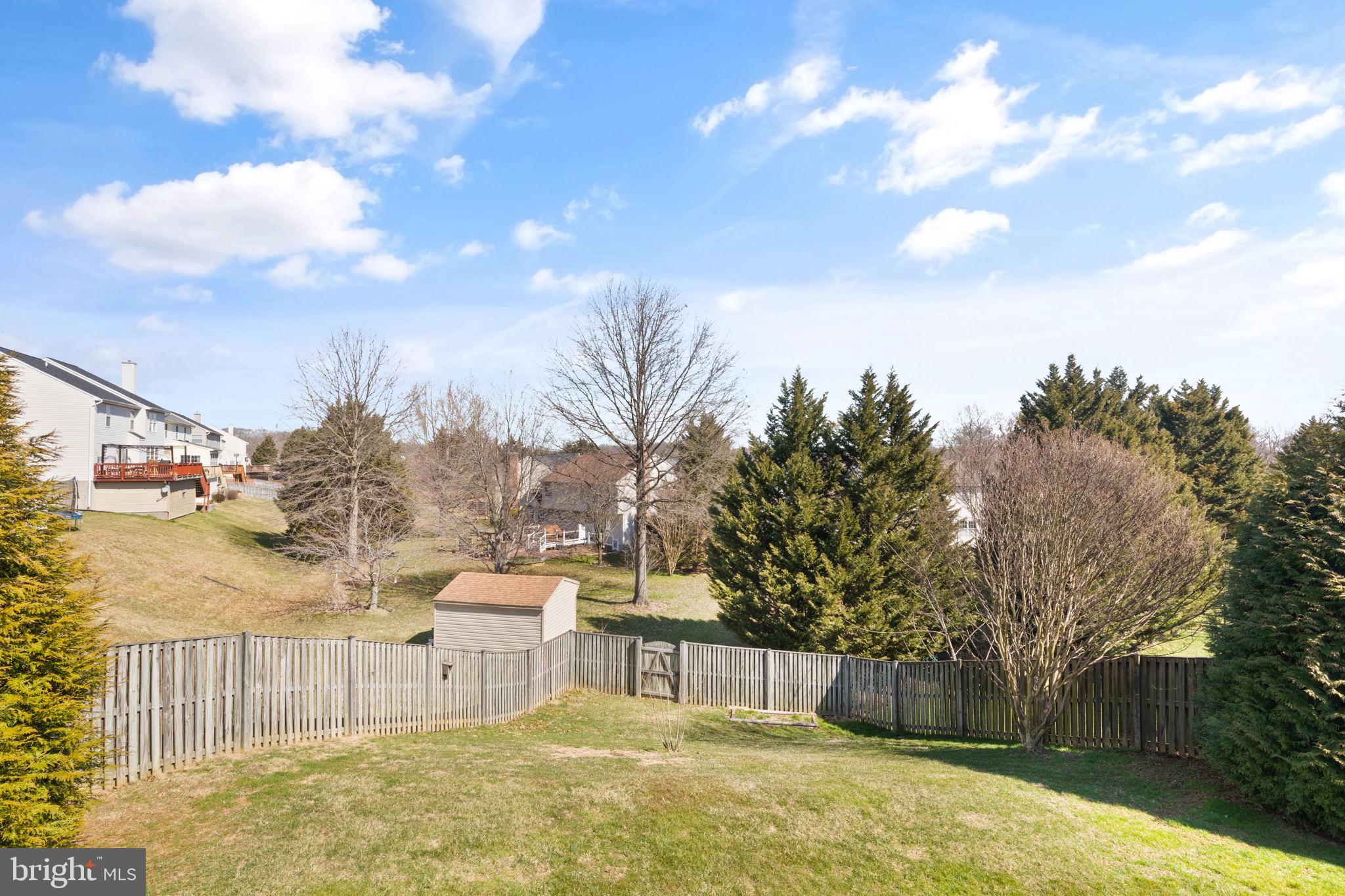 VILLAGE OF BYNUM RUN - Residential