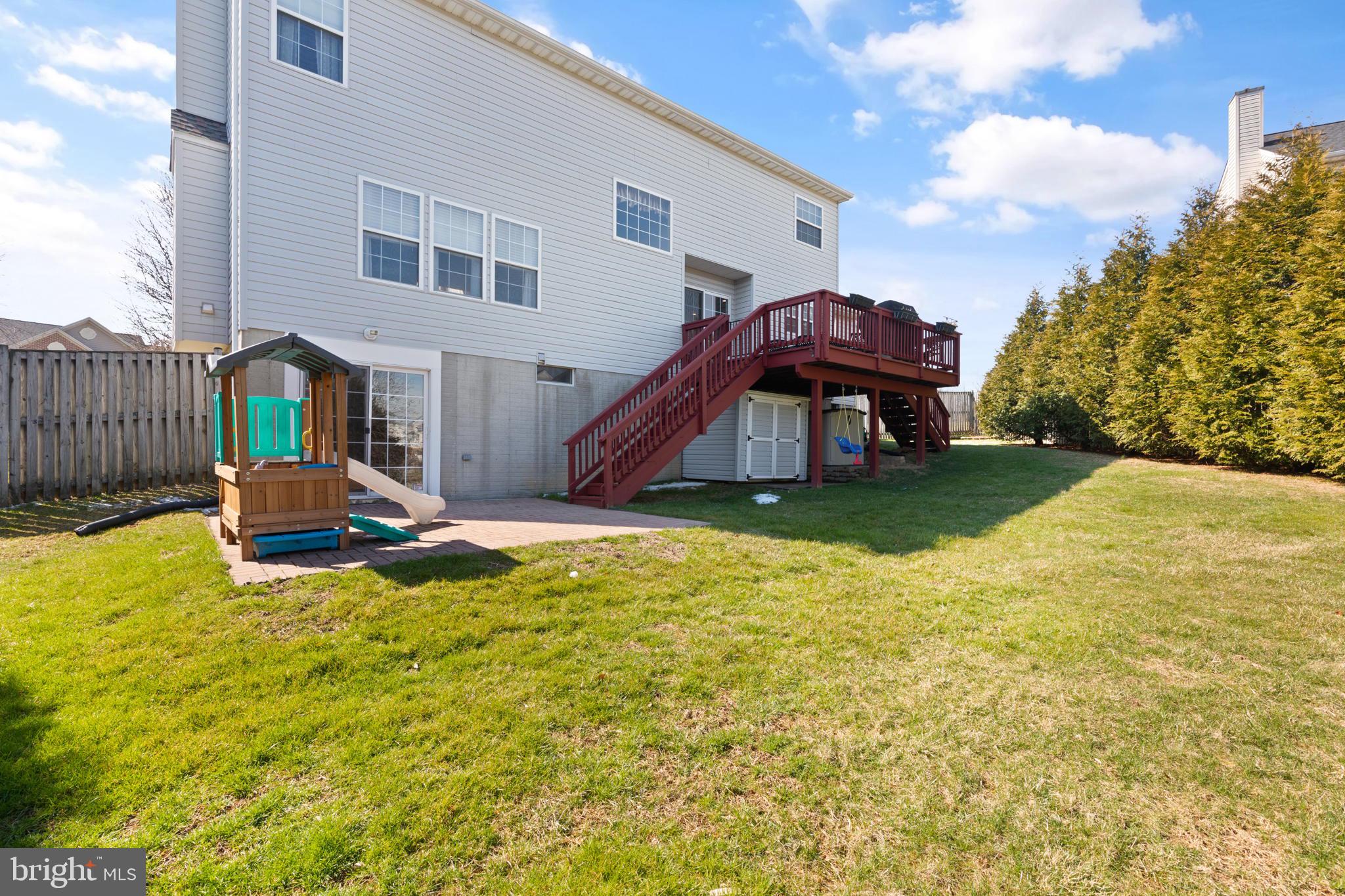 VILLAGE OF BYNUM RUN - Residential