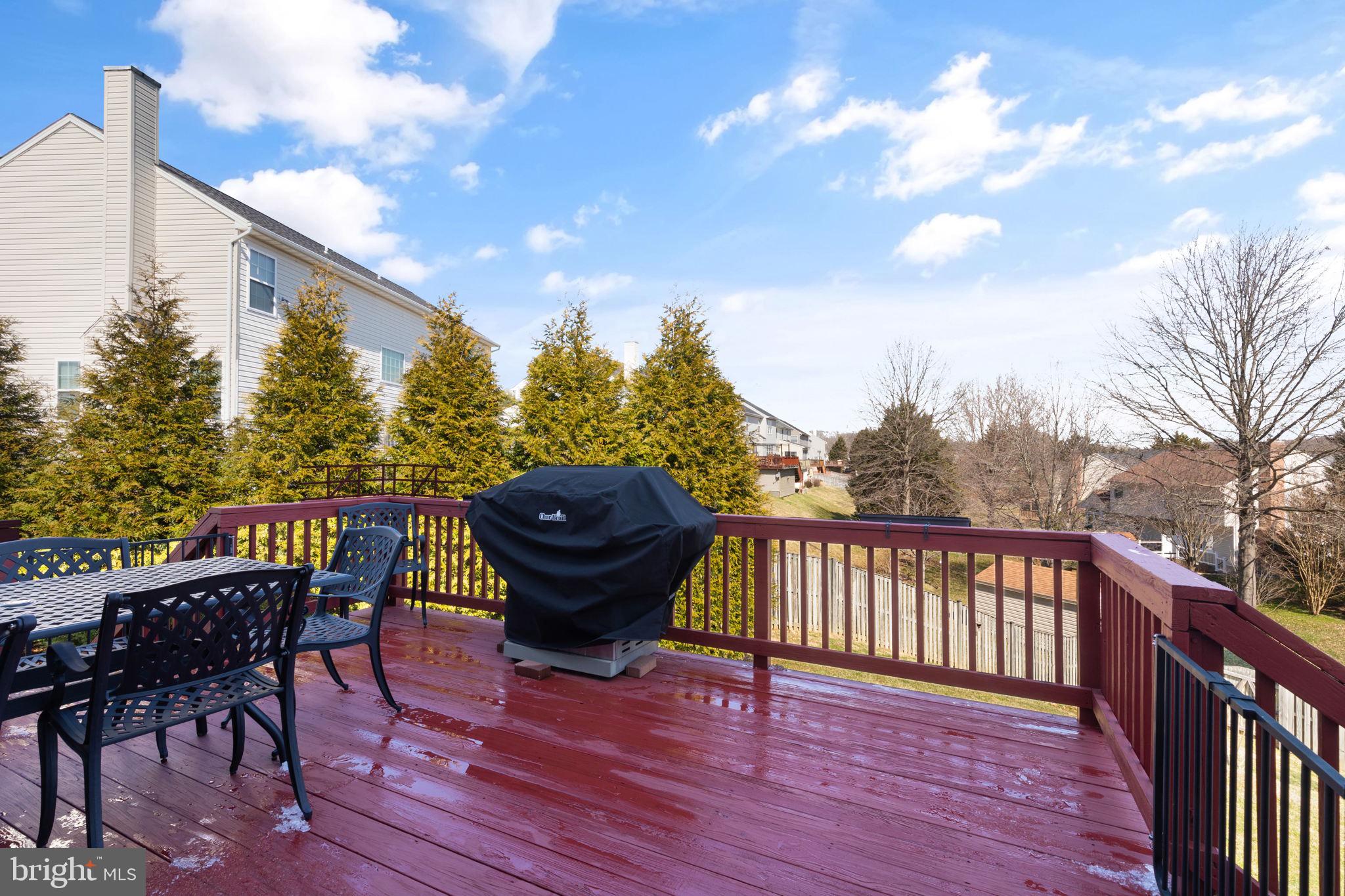 VILLAGE OF BYNUM RUN - Residential