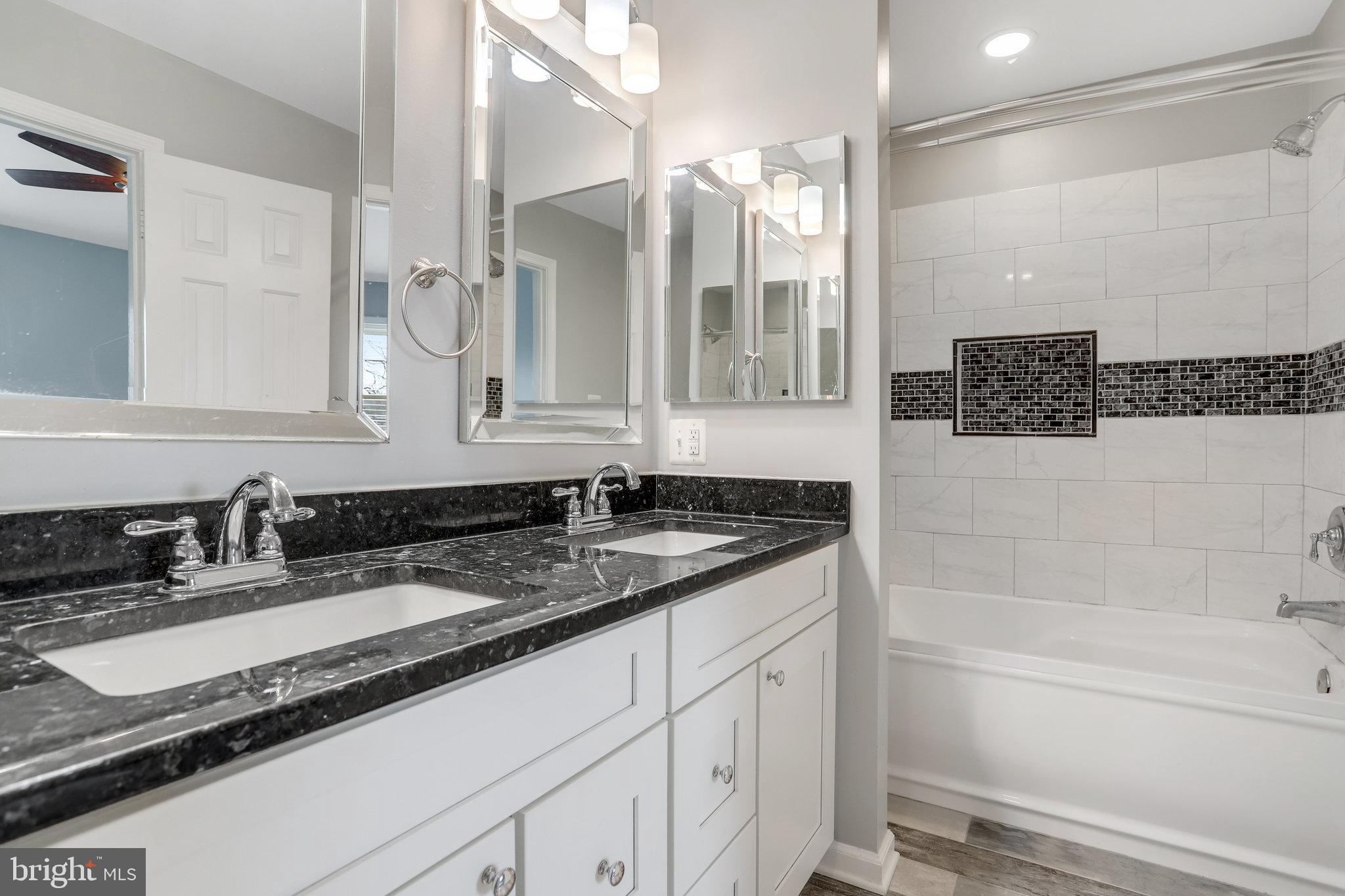 ROXBURY OF MT VERNON - Residential