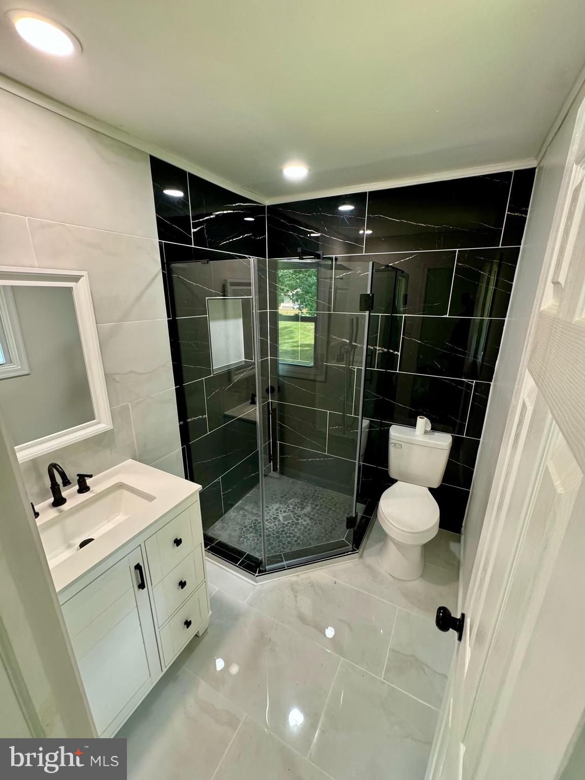 HILLCREST MANOR - Residential