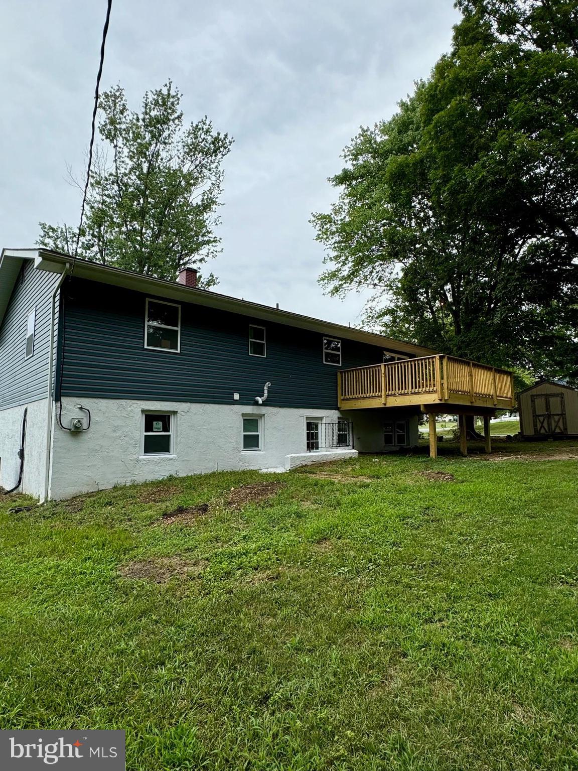 HILLCREST MANOR - Residential