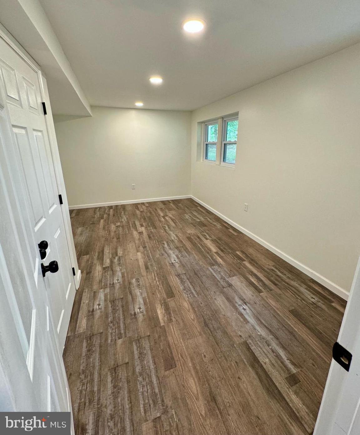 HILLCREST MANOR - Residential