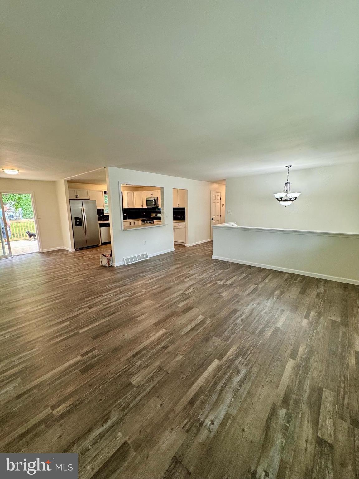 HILLCREST MANOR - Residential