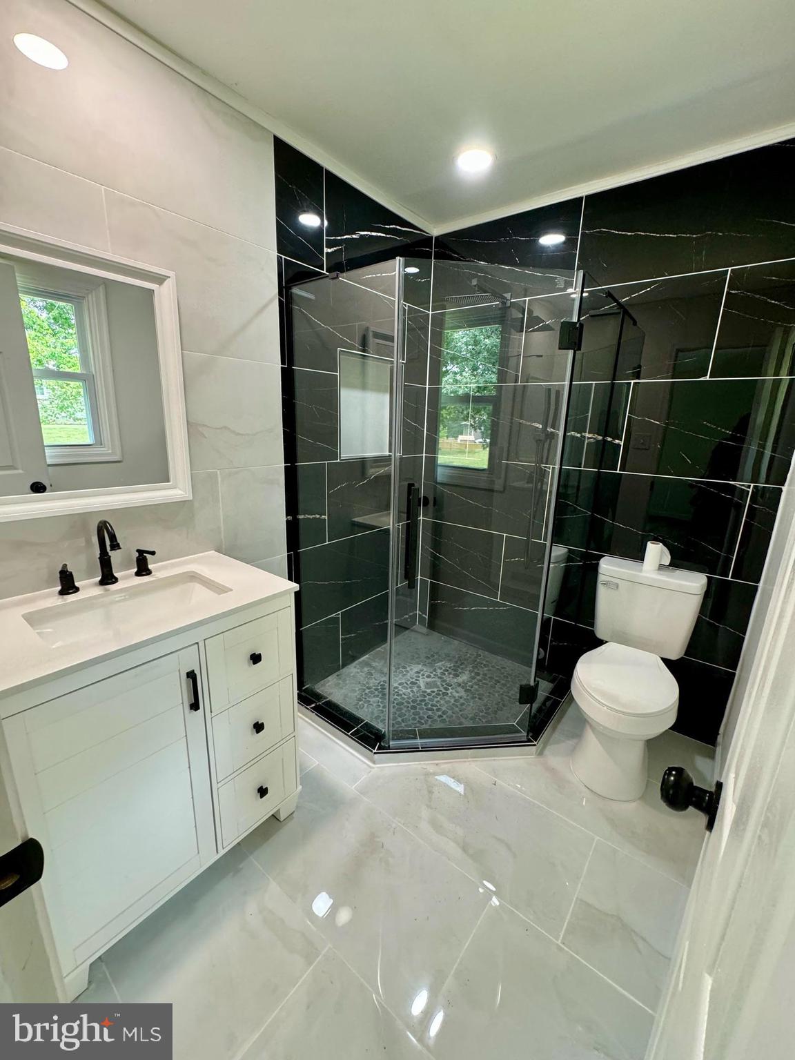 HILLCREST MANOR - Residential