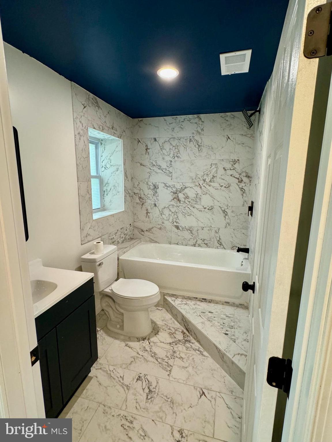 HILLCREST MANOR - Residential