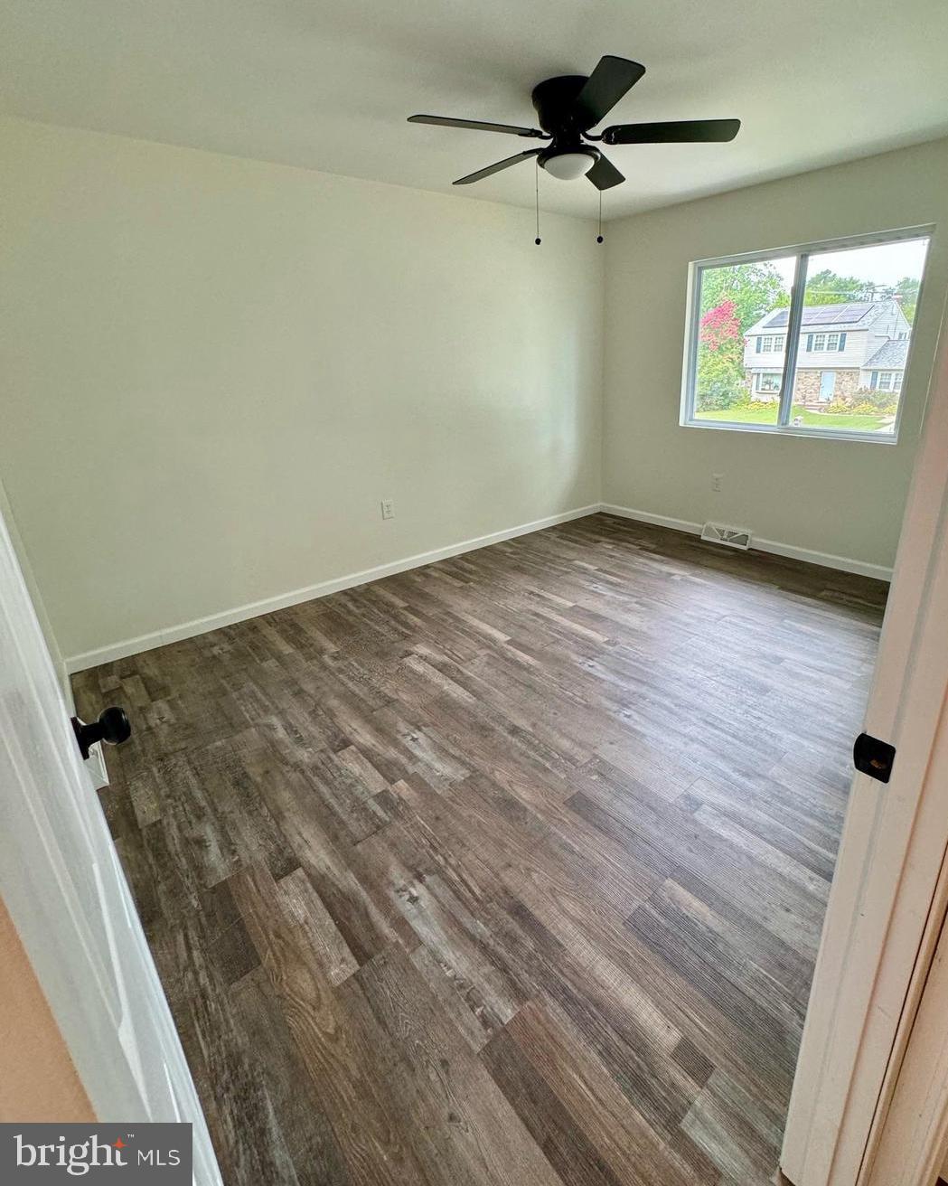 HILLCREST MANOR - Residential