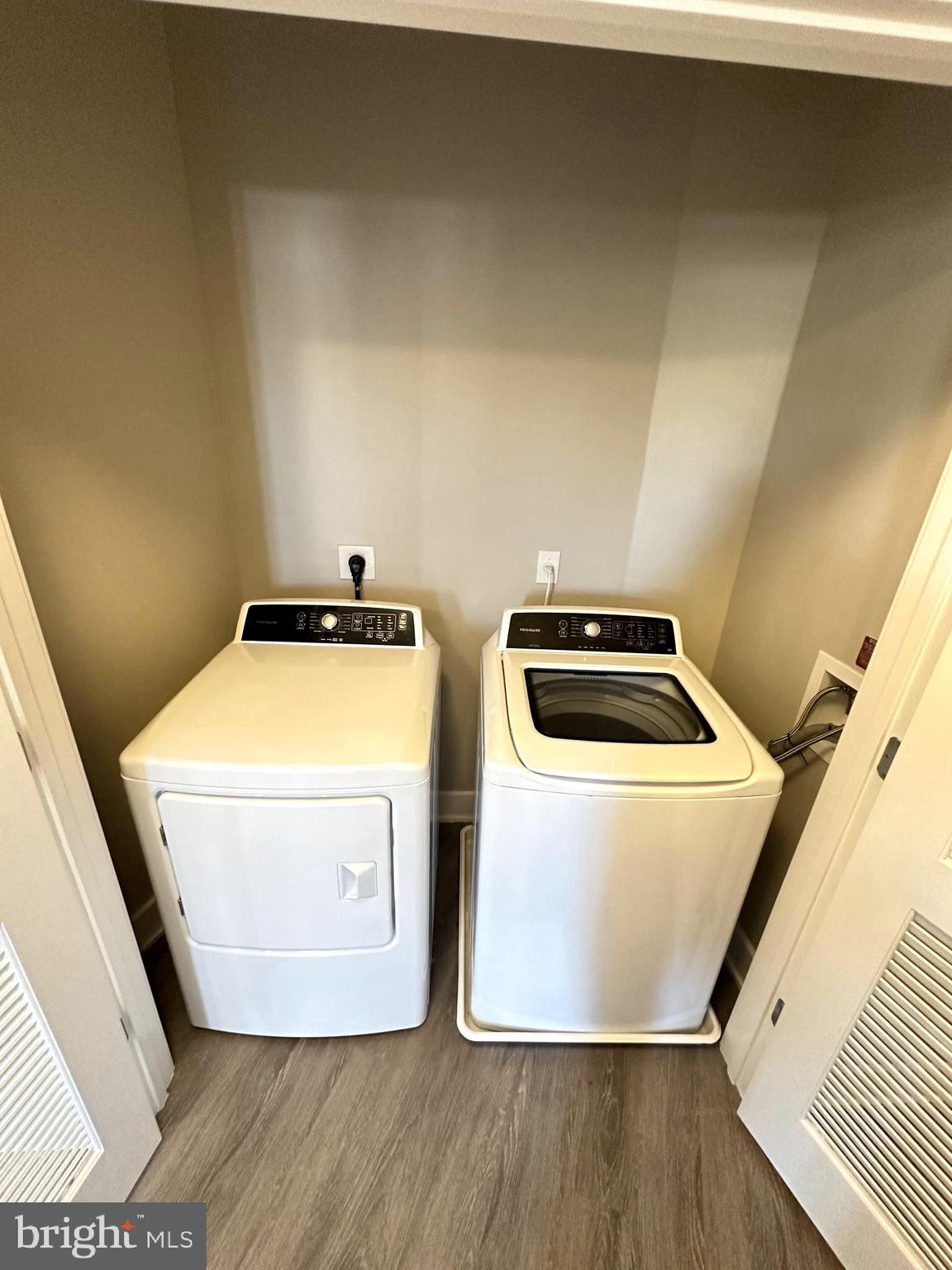 NATIONAL HARBOR - Residential Lease