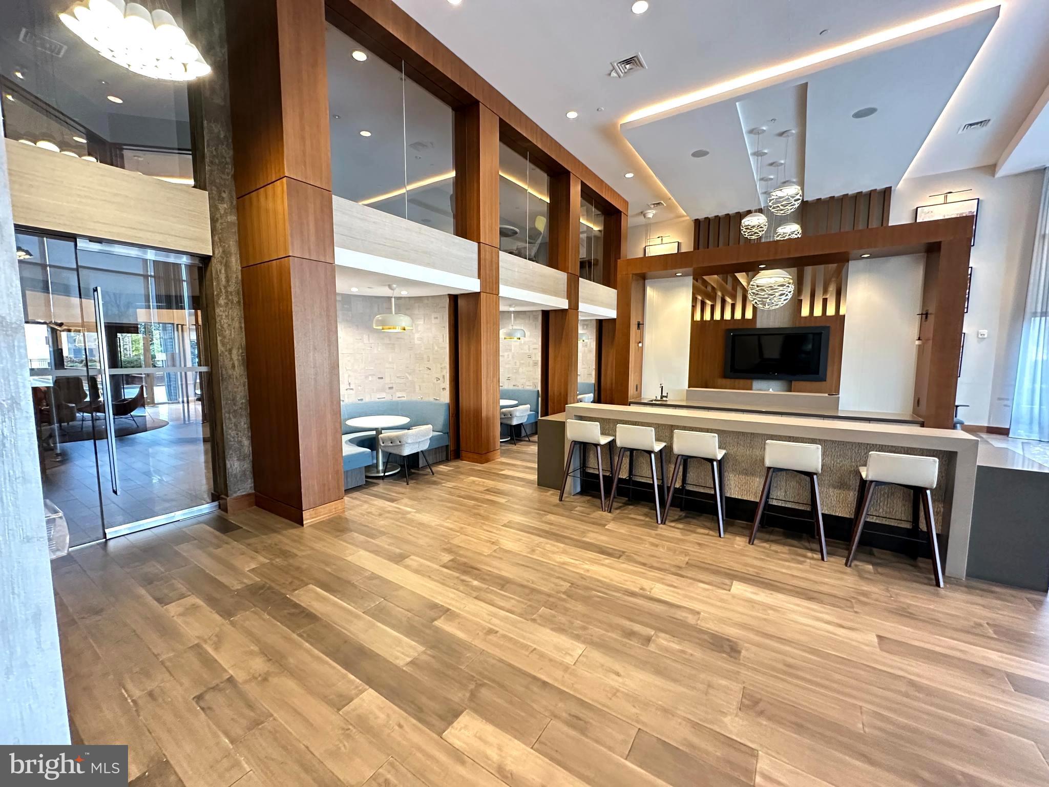 NATIONAL HARBOR - Residential Lease