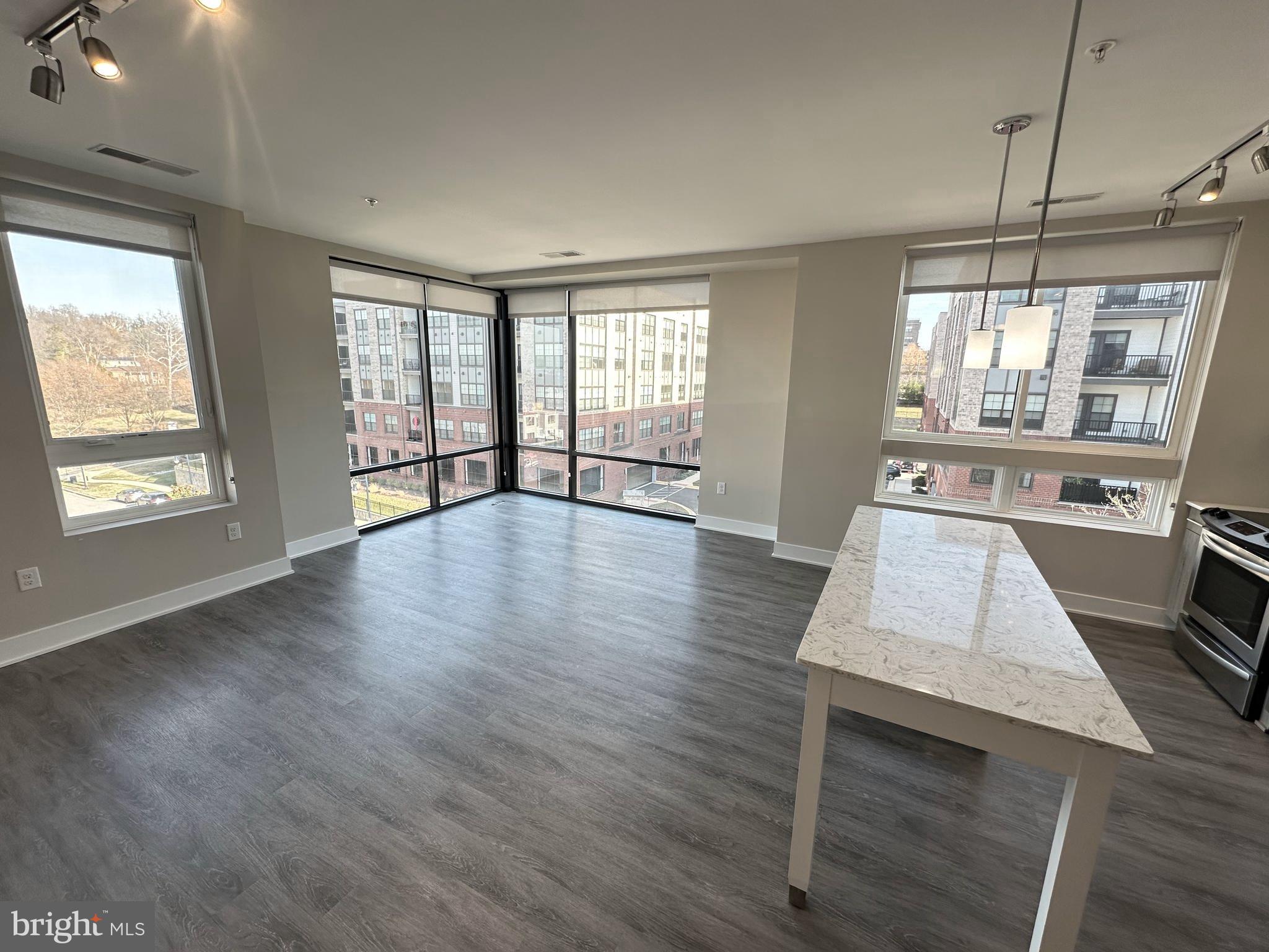 NATIONAL HARBOR - Residential Lease