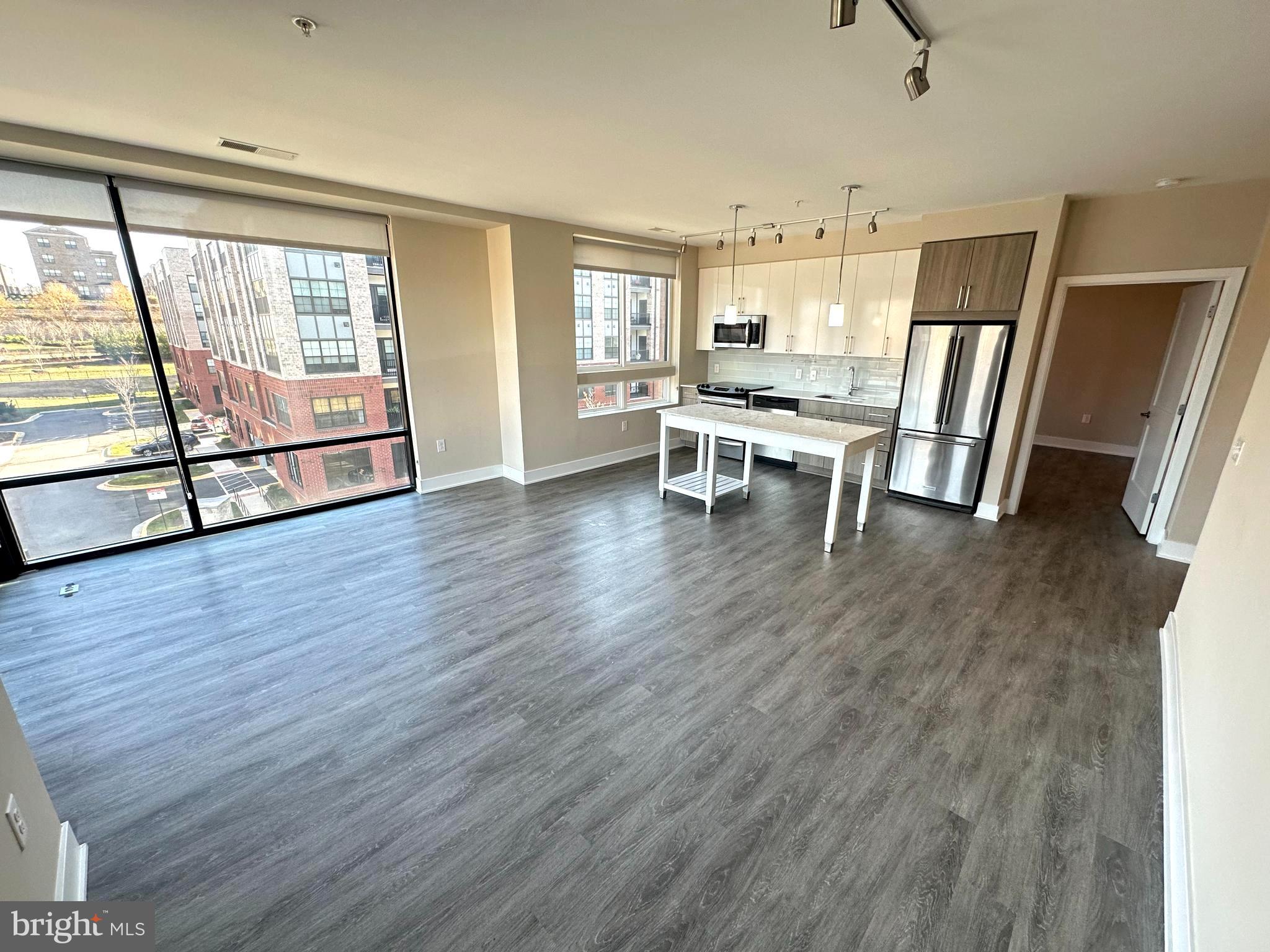 NATIONAL HARBOR - Residential Lease