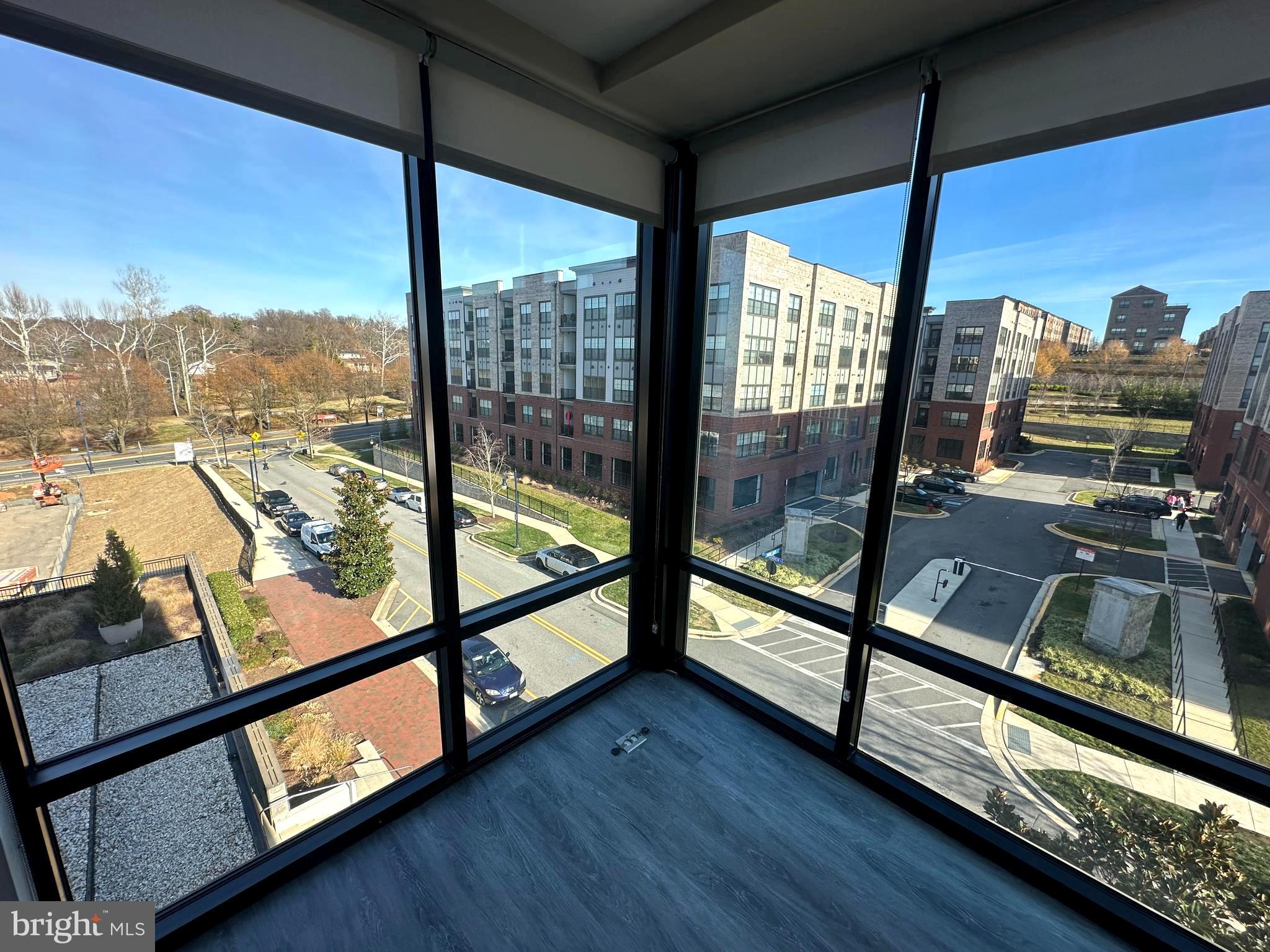 NATIONAL HARBOR - Residential Lease