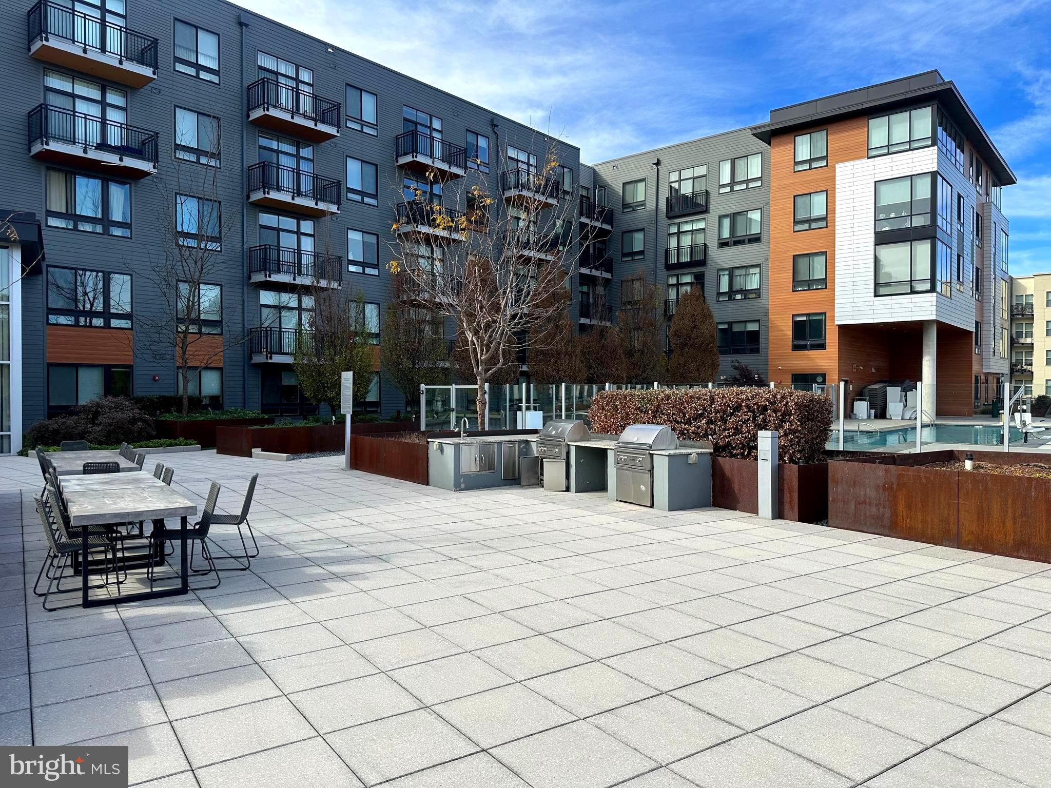 NATIONAL HARBOR - Residential Lease