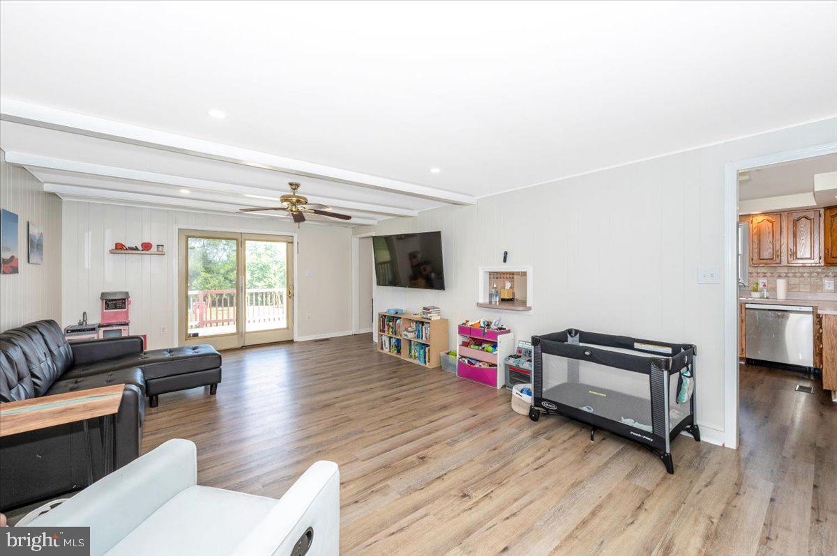 STARVIEW ACRES - Residential