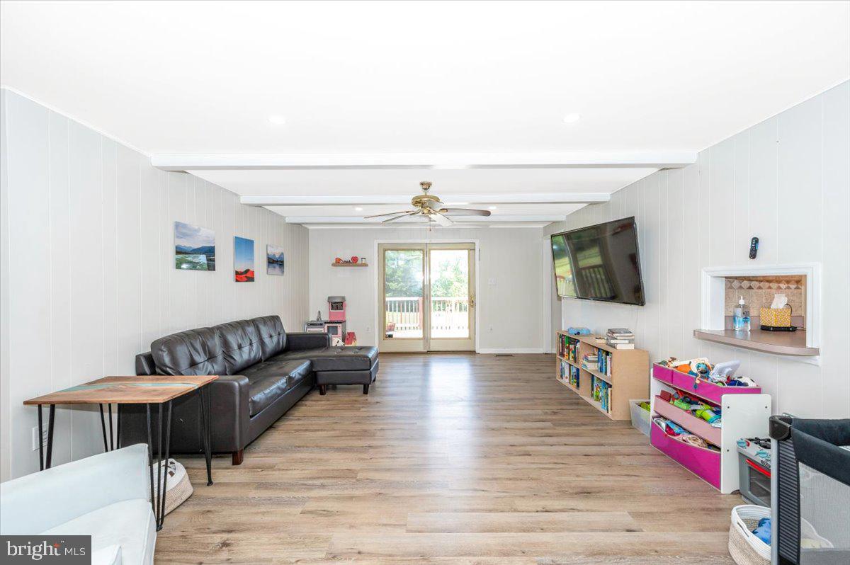 STARVIEW ACRES - Residential