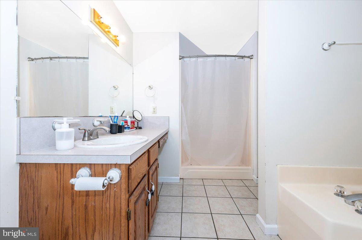 STARVIEW ACRES - Residential