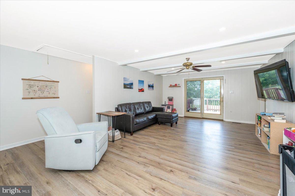 STARVIEW ACRES - Residential