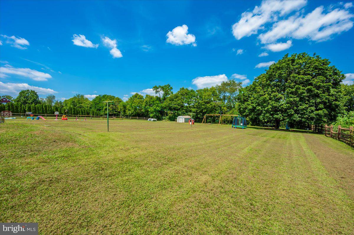 STARVIEW ACRES - Residential