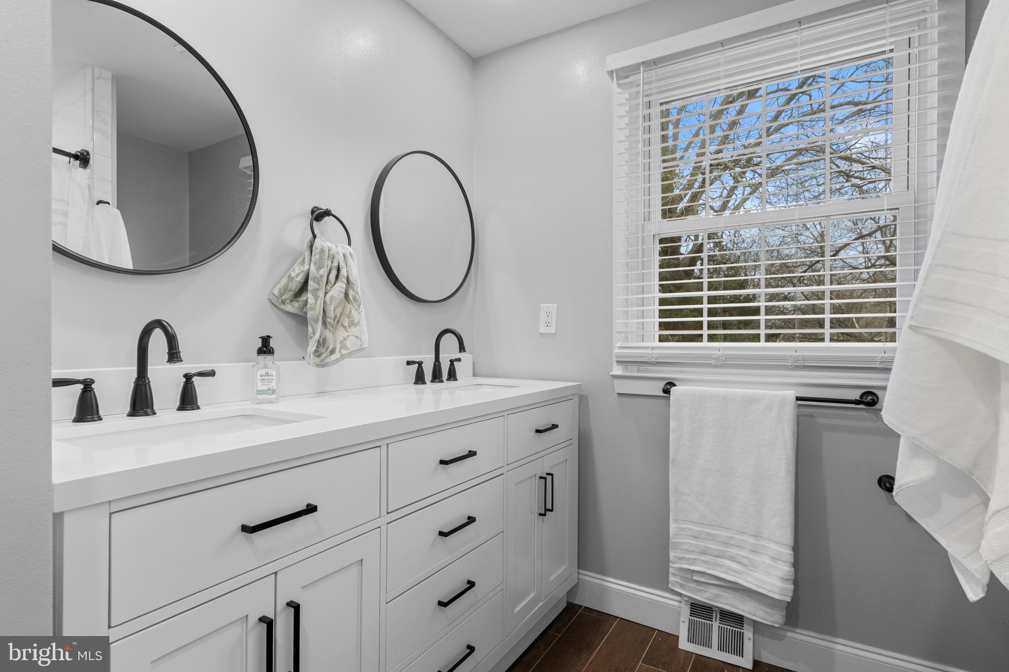 ROLLING GREEN - Residential