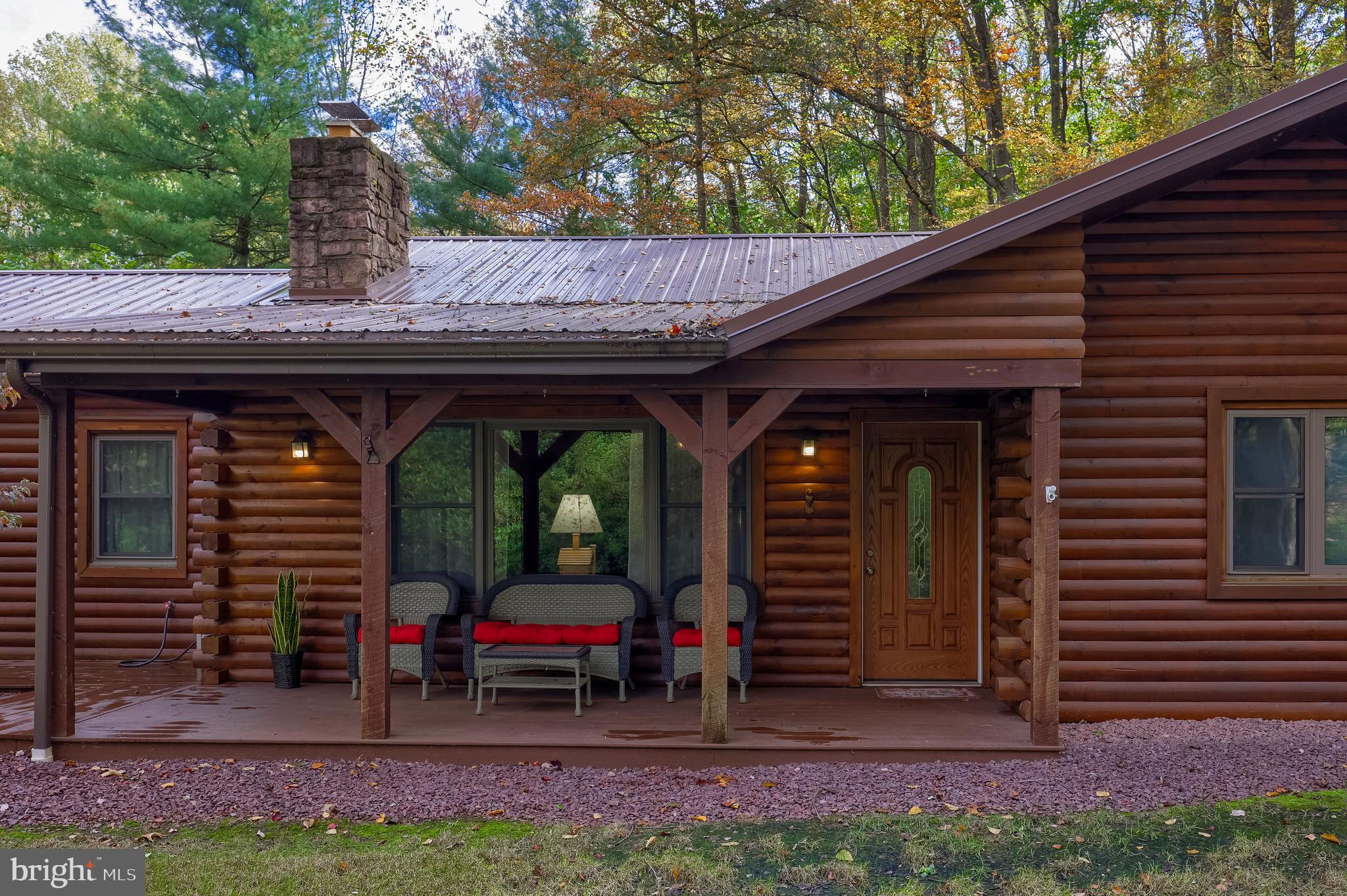 2861 DOGWOOD CIRCLE