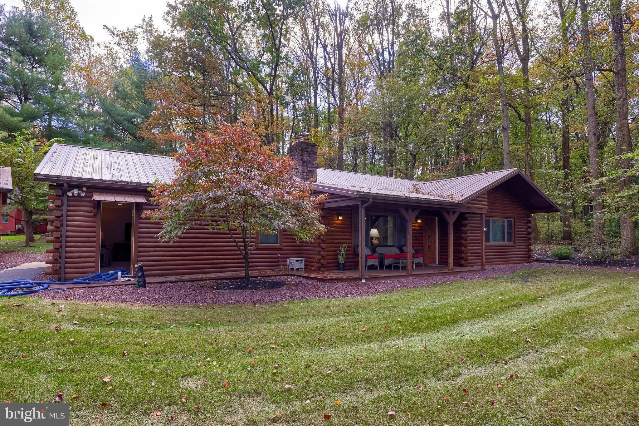2861 DOGWOOD CIRCLE